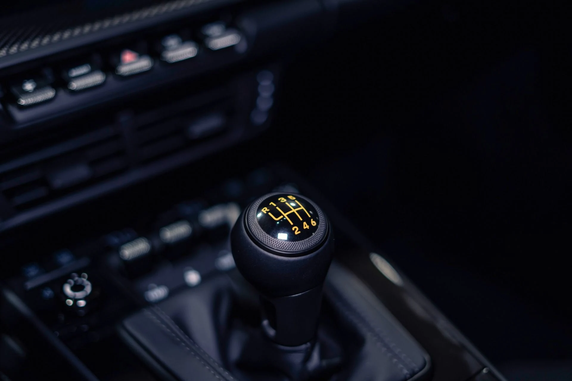 mph005_410917544_Used_2026_Porsche_911_GT_3_Touring_Lightweight_Package_1776110091_fade41f3c5