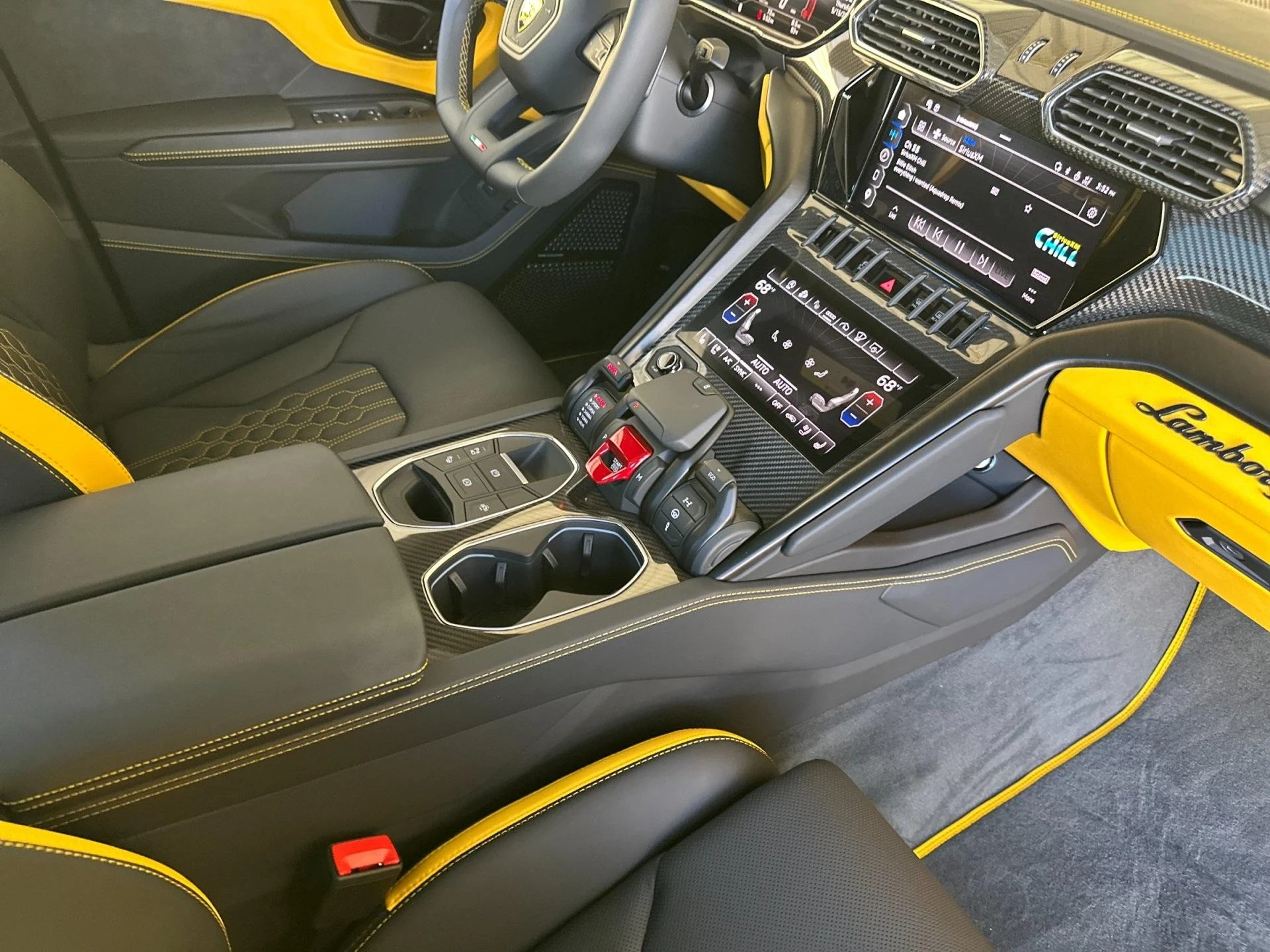 mph005_4112218363_New_2024_Lamborghini_Urus_S_1747424109_d80f5f702d
