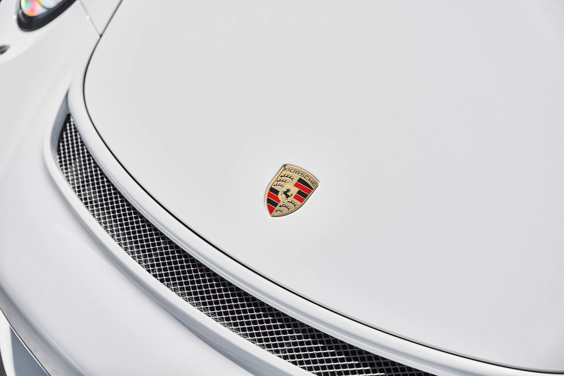 mph005_411382119_Used_2018_Porsche_911_GT_3_1782763288_0791b6eb1c