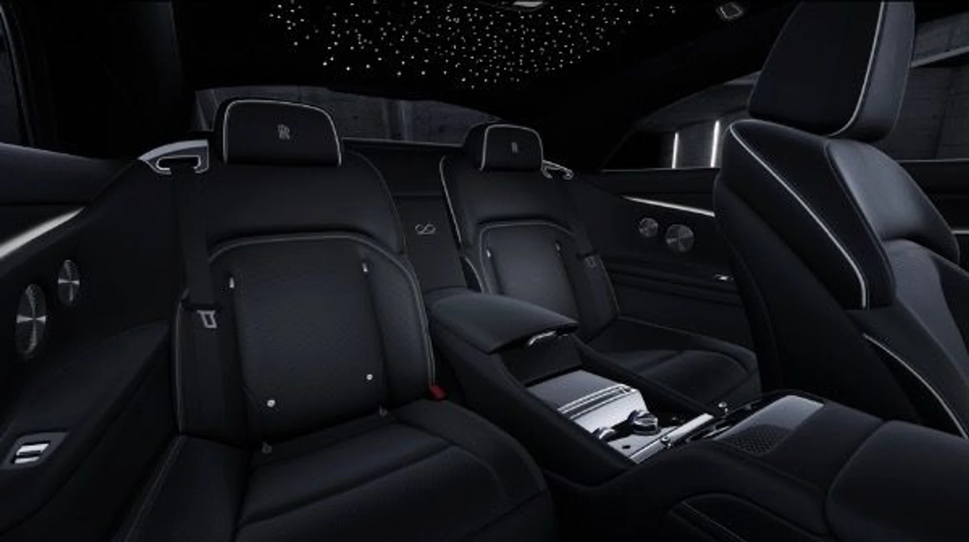 mph005_4121574059_New_2026_Rolls_Royce_Black_Badge_Spectre_b04ed782fd