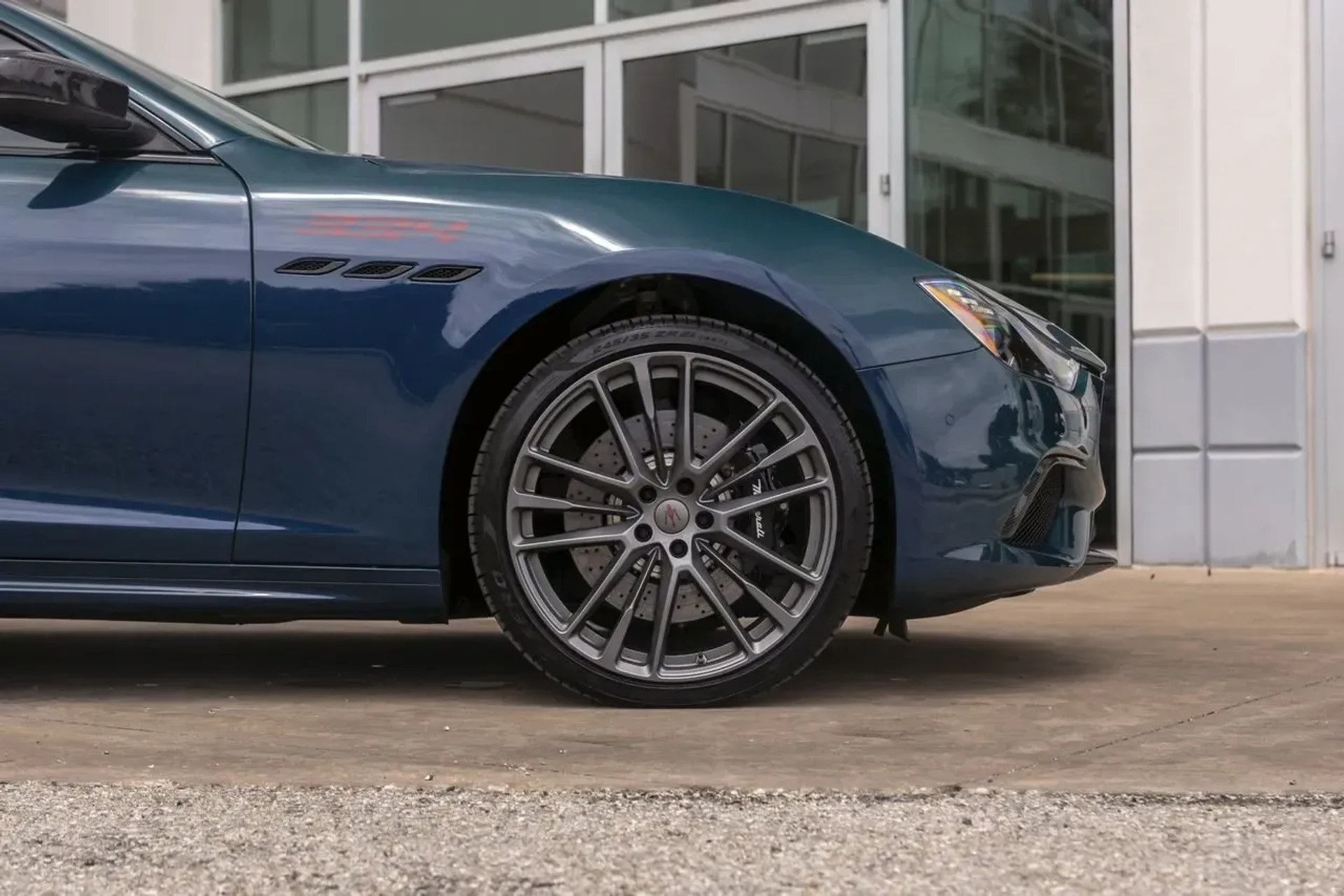 mph005_4125122581_4d54d9b1bb6b4ff2a2eb420225919472_e6aa9f3f69