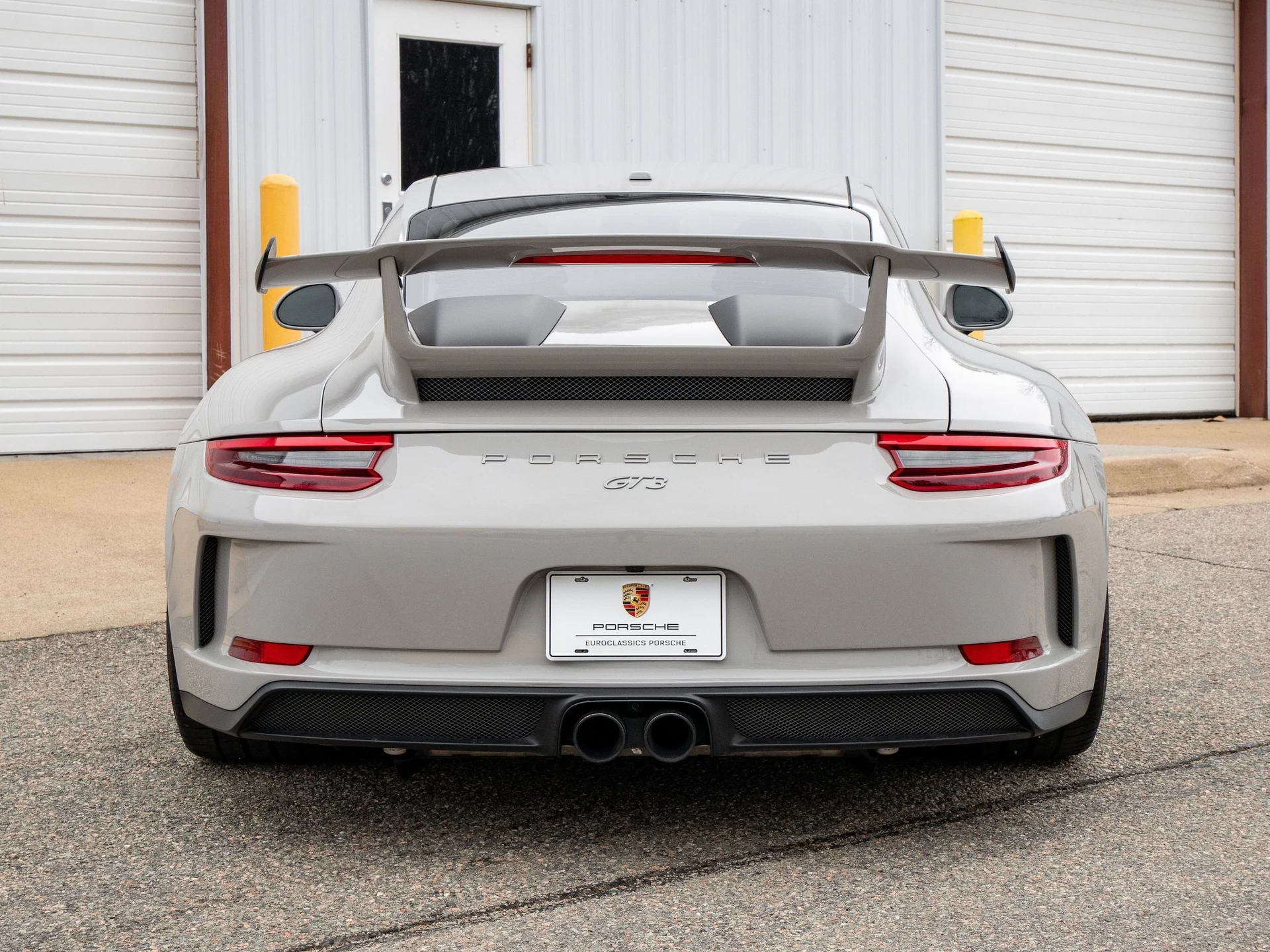 mph005_4125859168_bdfe4c50196e8e6363d4bf9d1204c137x_e9c885414e