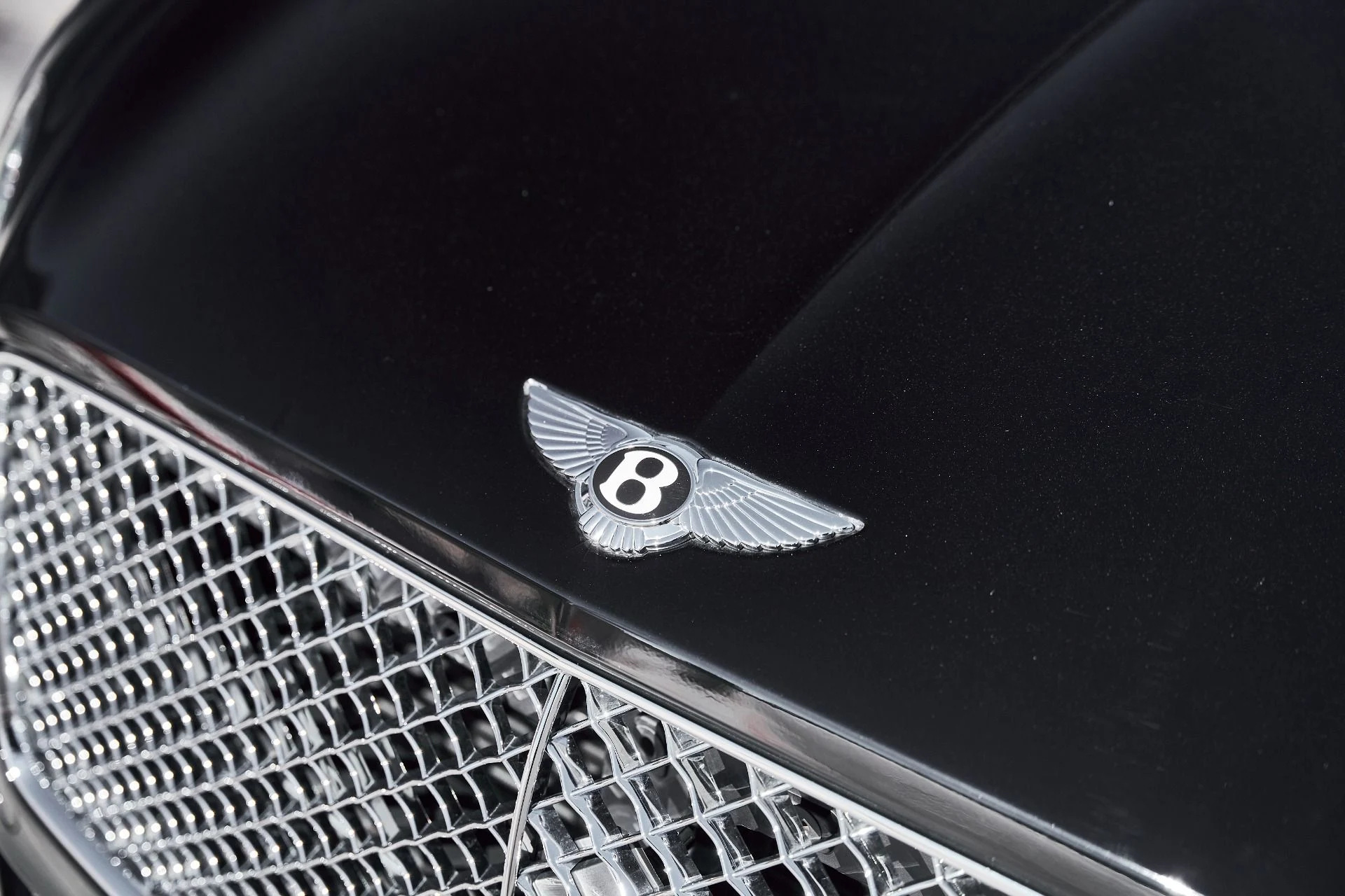 mph005_4129862732_Used_2022_Bentley_Continental_GT_V8_1771381039_56715afdaf