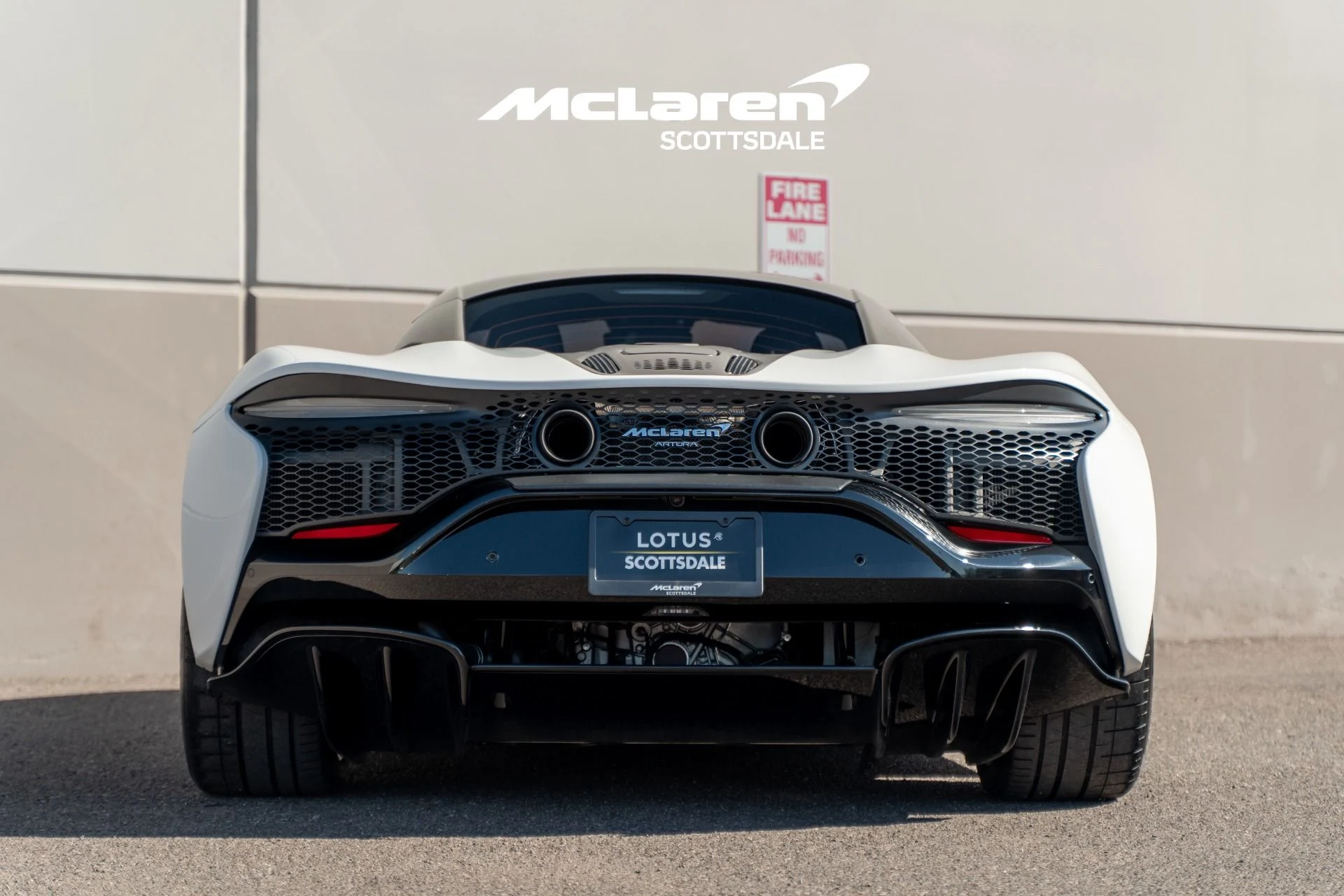 mph005_4147625565_Used_2023_MCLAREN_ARTURA_1758922926_f8edfcbe30