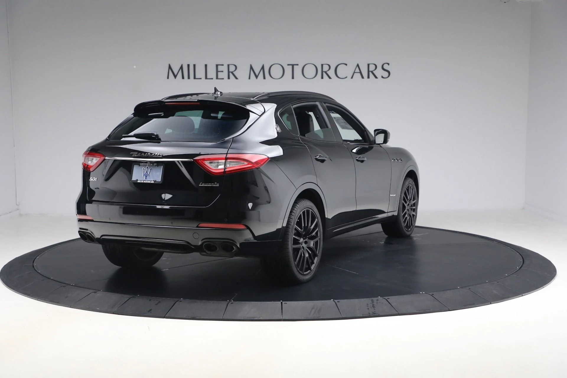 mph005_4157169530_Used_2018_Maserati_Levante_S_Gran_Sport_1771509537_28eae75fc5