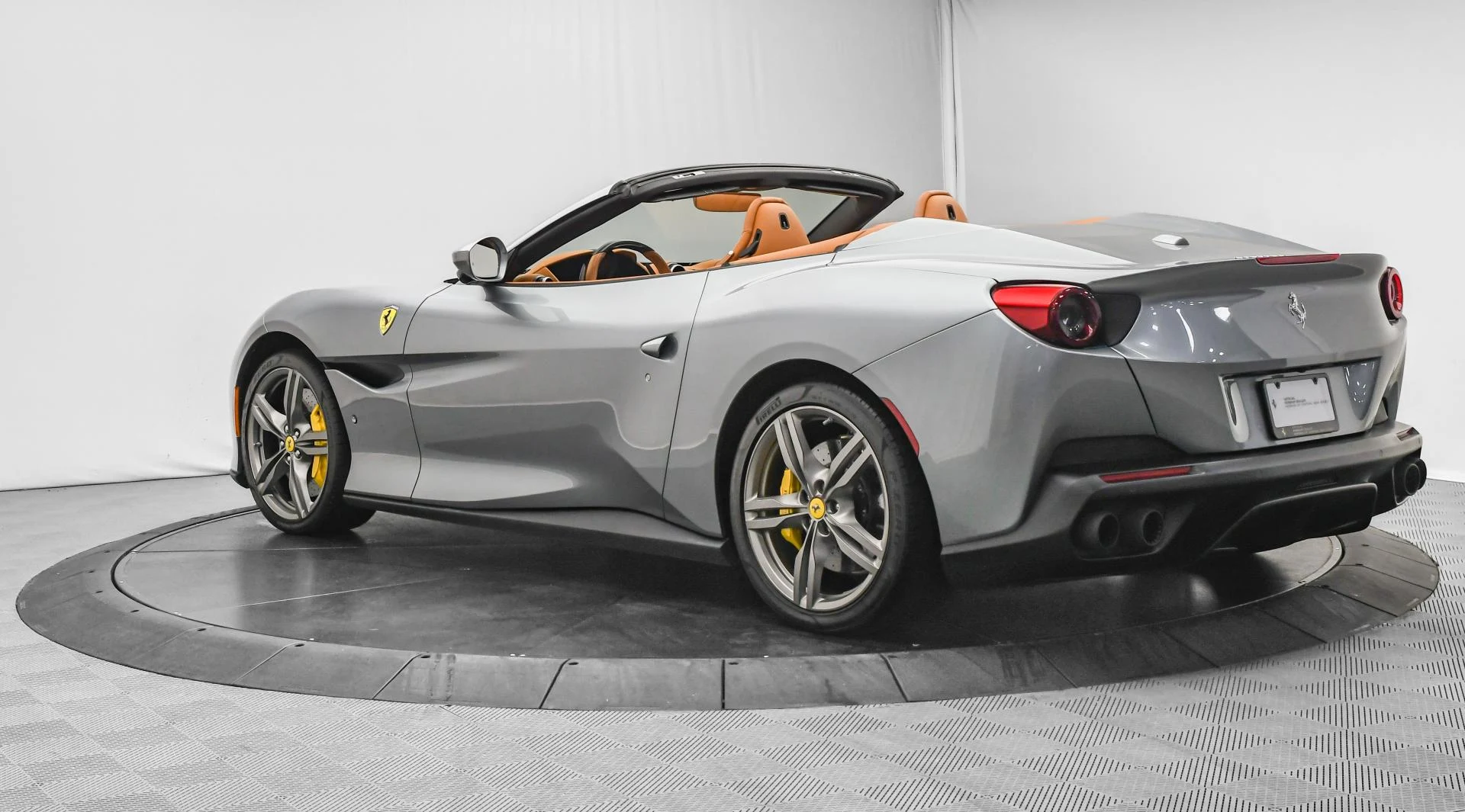mph005_4166313754_Used_2021_Ferrari_Portofino_1754553804_b8faa0710a
