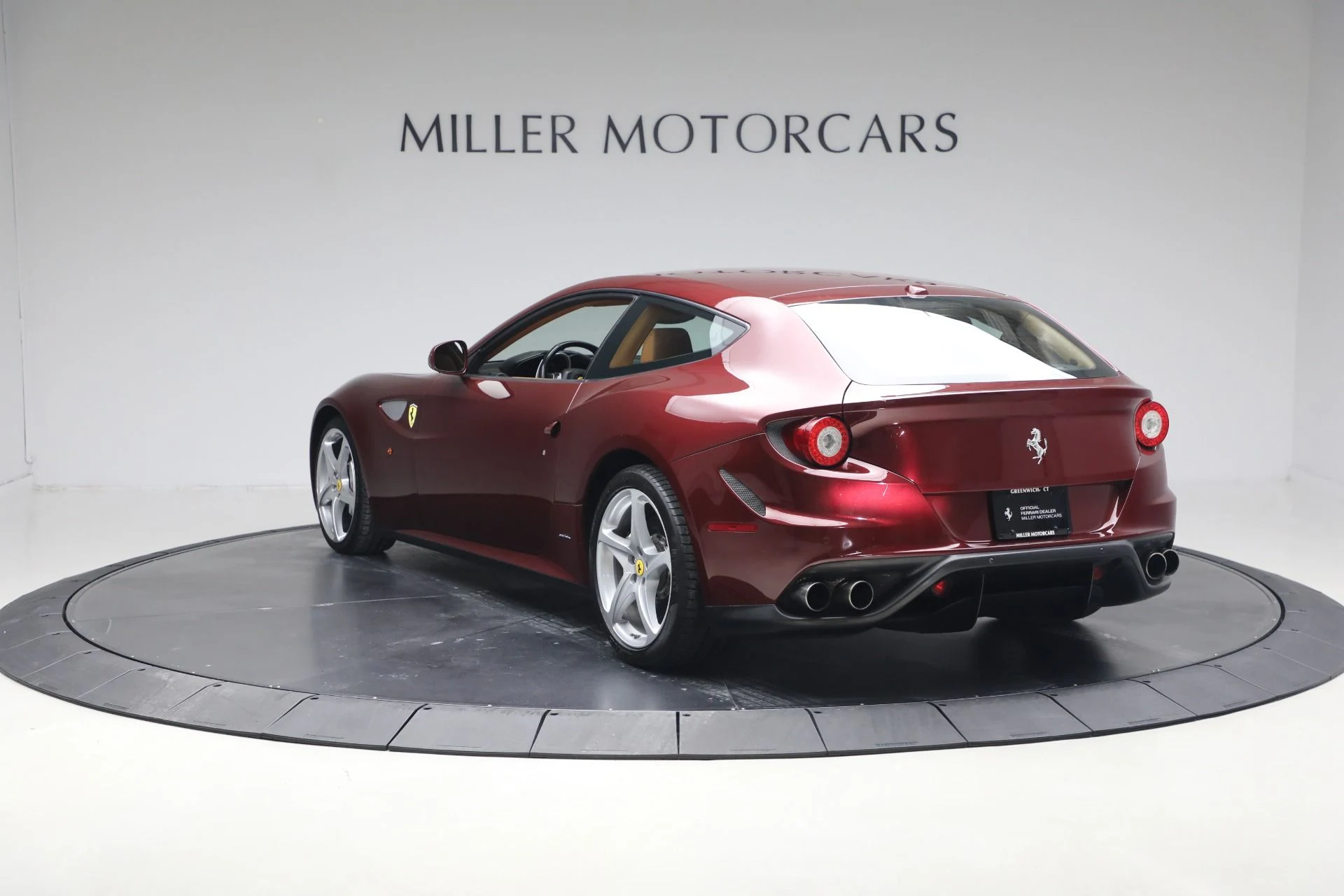 mph005_4168392983_Used_2012_Ferrari_FF_1765920429_4e8b36cf53