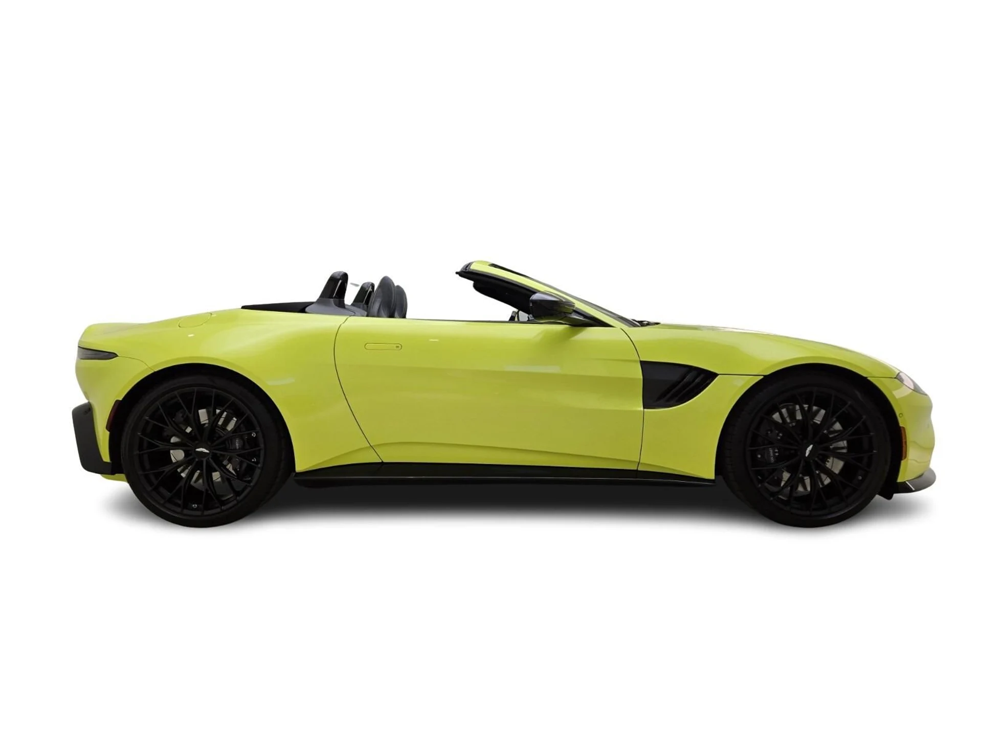 mph005_4168816157_Used_2023_Aston_Martin_Vantage_1762849128_0967981b3b
