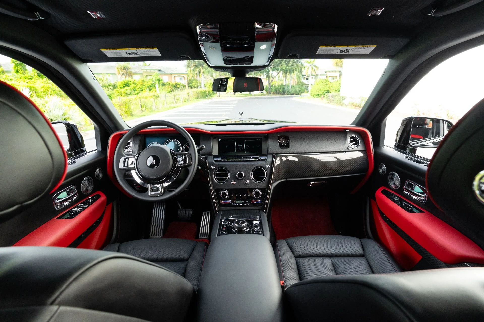 mph005_417590820_Used_2022_Rolls_Royce_Black_Badge_Cullinan_1776130970_92a555778b