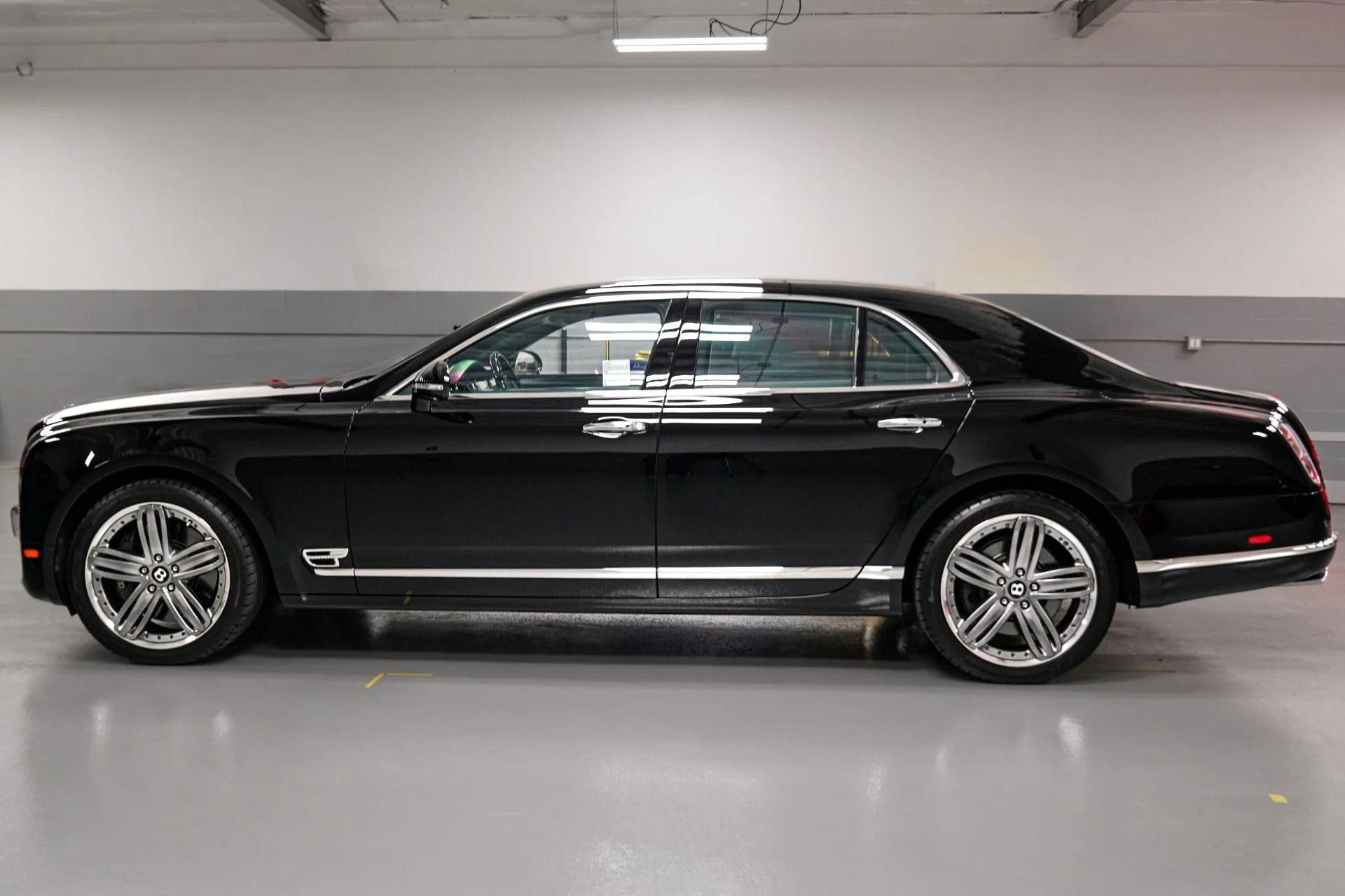 mph005_4180228514_Used_2013_Bentley_Mulsanne_1769559225_9eafe8af08