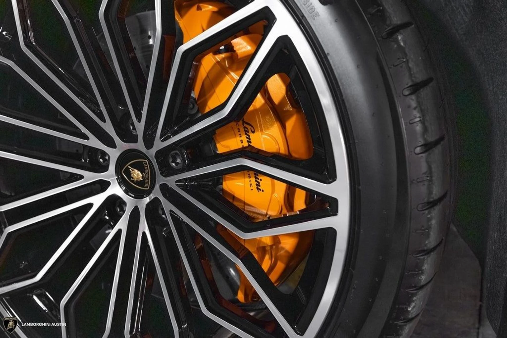 mph005_4189005580_def06e44f482d15419e3e1efd0e34e7bx_0d1f4f4f41