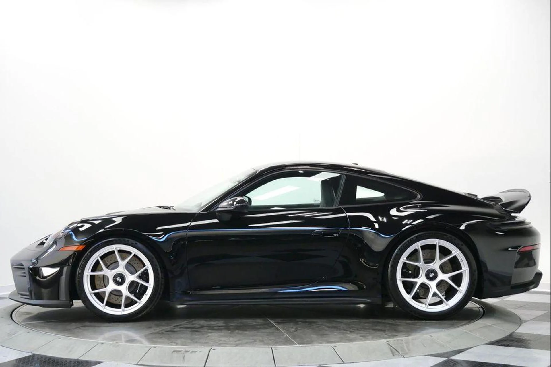 mph005_4198595819_0mbo_Ilz_Flg_M5_i9n_SZ_0_GB_d04dg_f8c6338b8c