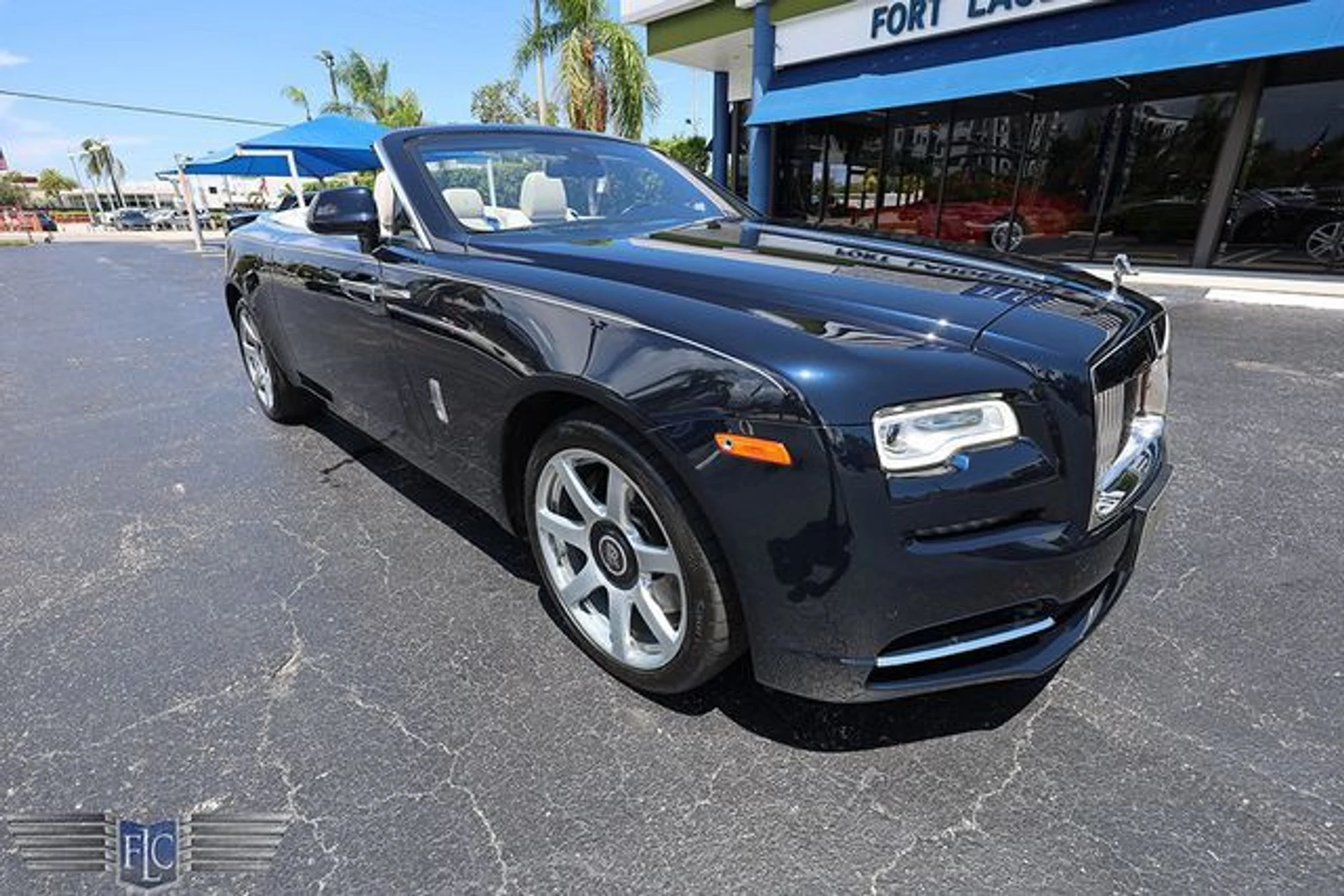 mph005_4201754972_used_2016_rolls_royce_dawn_2drconvertible_6305_22995256_10_640_ae5b891585