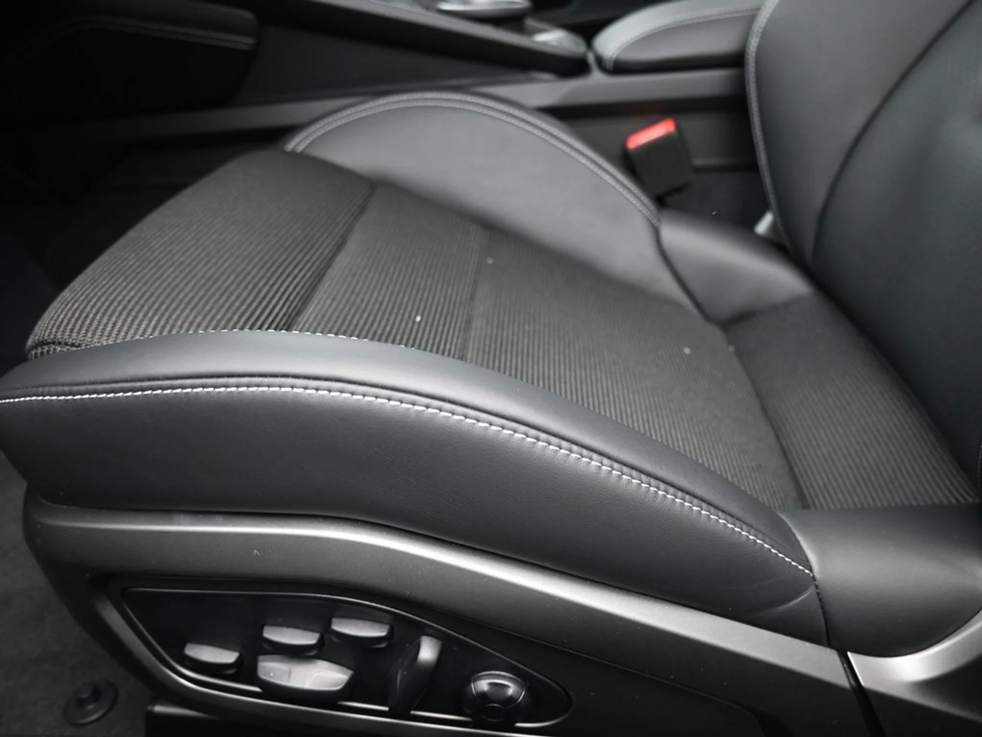 mph005_4203802605_4645876fce8a4c45aa787266d69bff3a_69733e4045