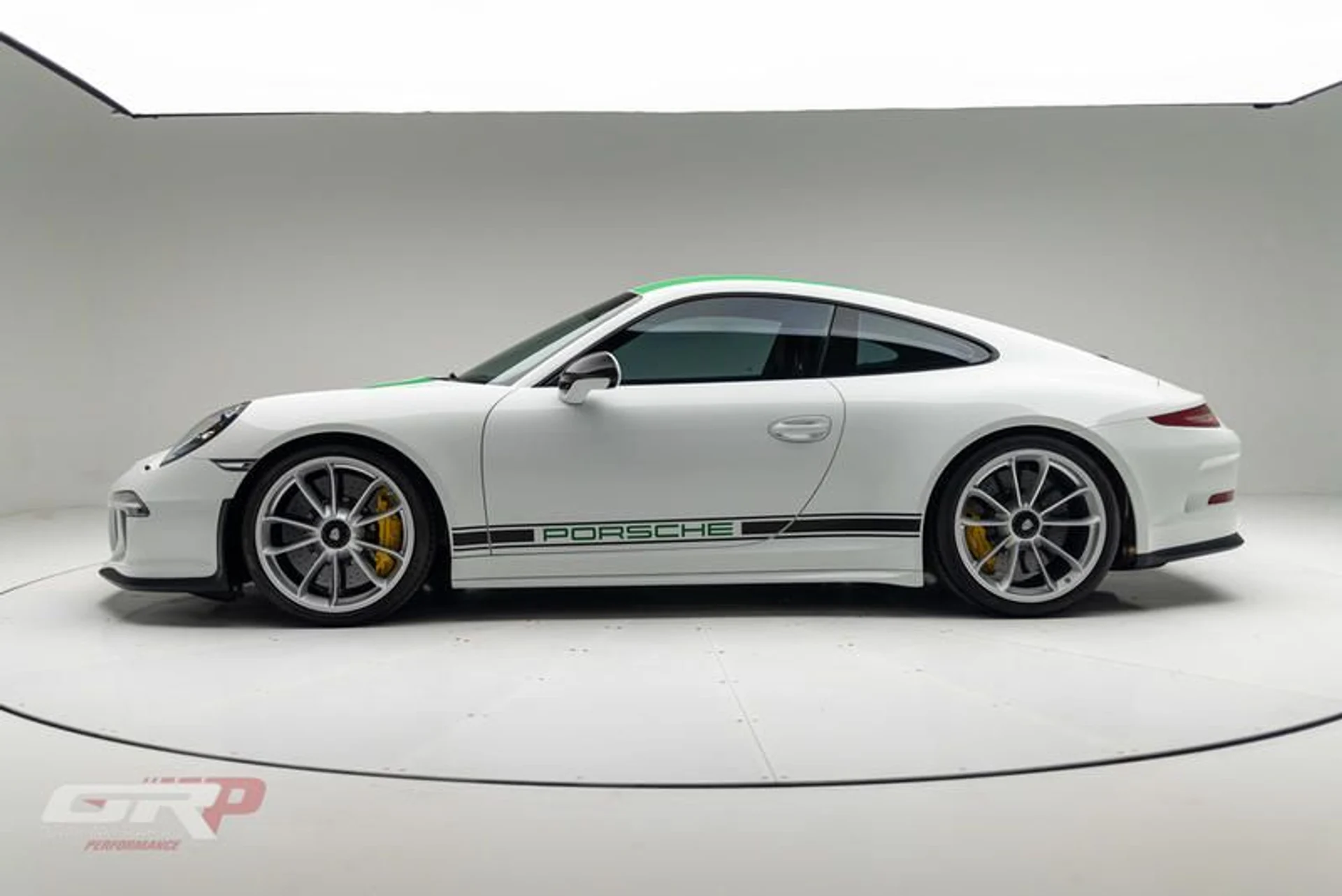 mph005_4209571035_5_EDC_6_B2_E_C496_4_ABA_8755_3_DDE_498_ACEAF_69b1b7c0f9