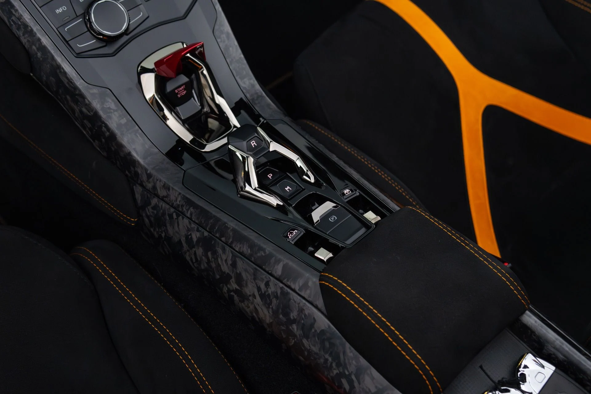 mph005_4211231100_Used_2018_Lamborghini_Huracan_Performante_Spyder_1781732323_ae56212a2b