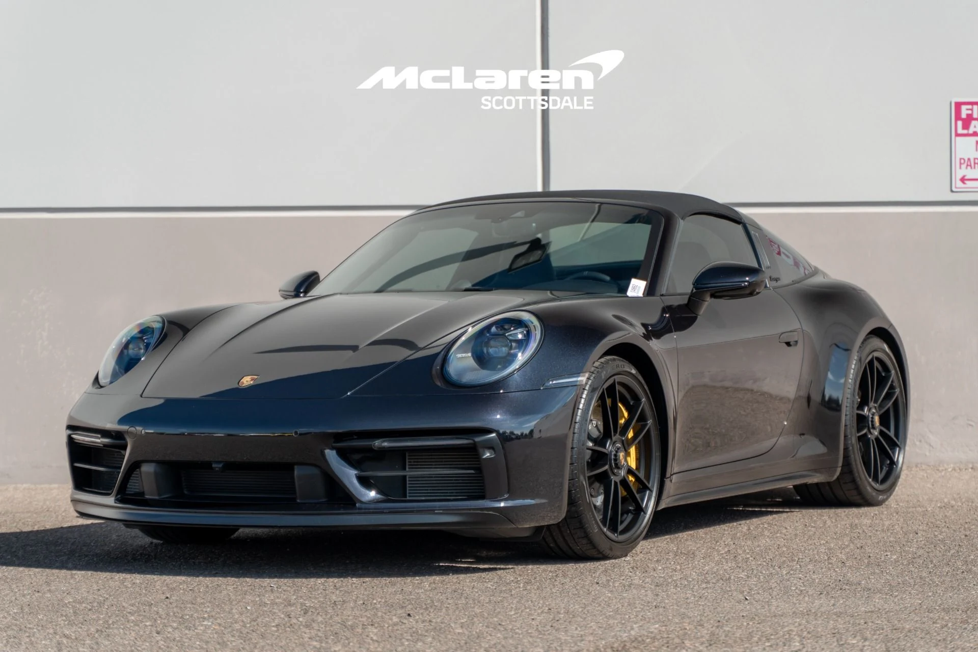 mph005_4219315273_Used_2024_PORSCHE_911_1775537519_78dbe18583