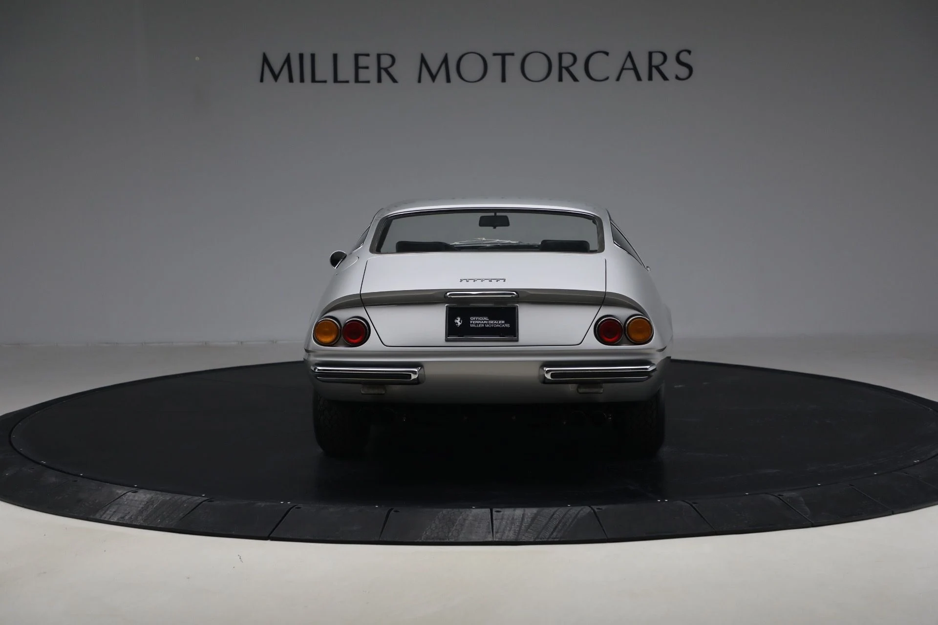 mph005_42203723_Used_1971_Ferrari_365_GTB_4_Daytona_1770668334_09ed7890bf