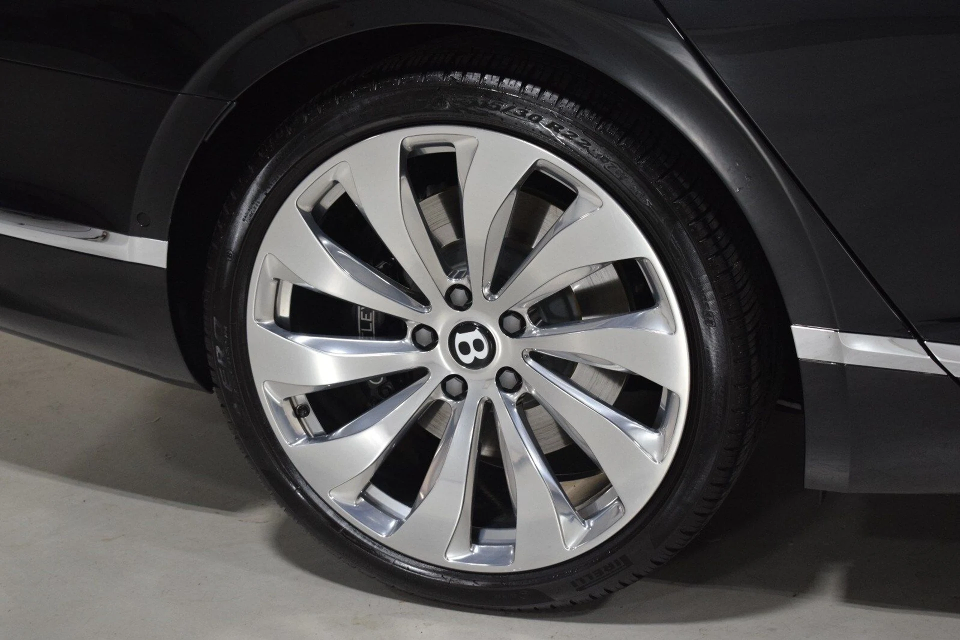 mph005_422172531_162261b760c356abf6c7d89e82f2d300x_3f79307afa