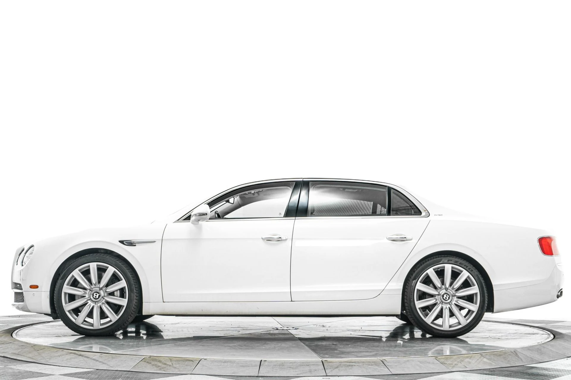 mph005_4226939826_Used_2017_Bentley_Flying_Spur_W12_1784311840_14de45a74a
