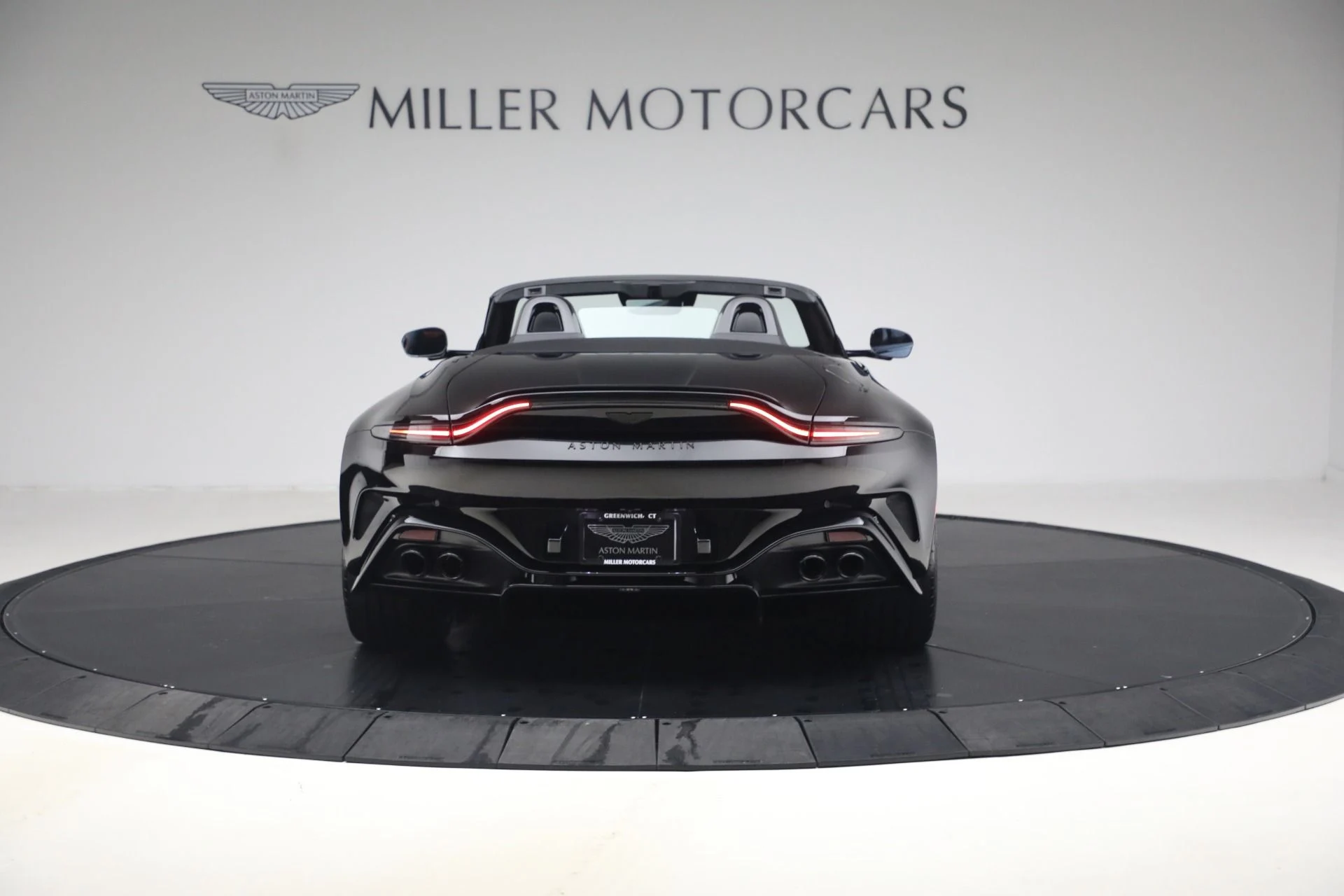 mph005_4227363748_New_2026_Aston_Martin_Vantage_S_Roadster_1790281816_826eccff6c