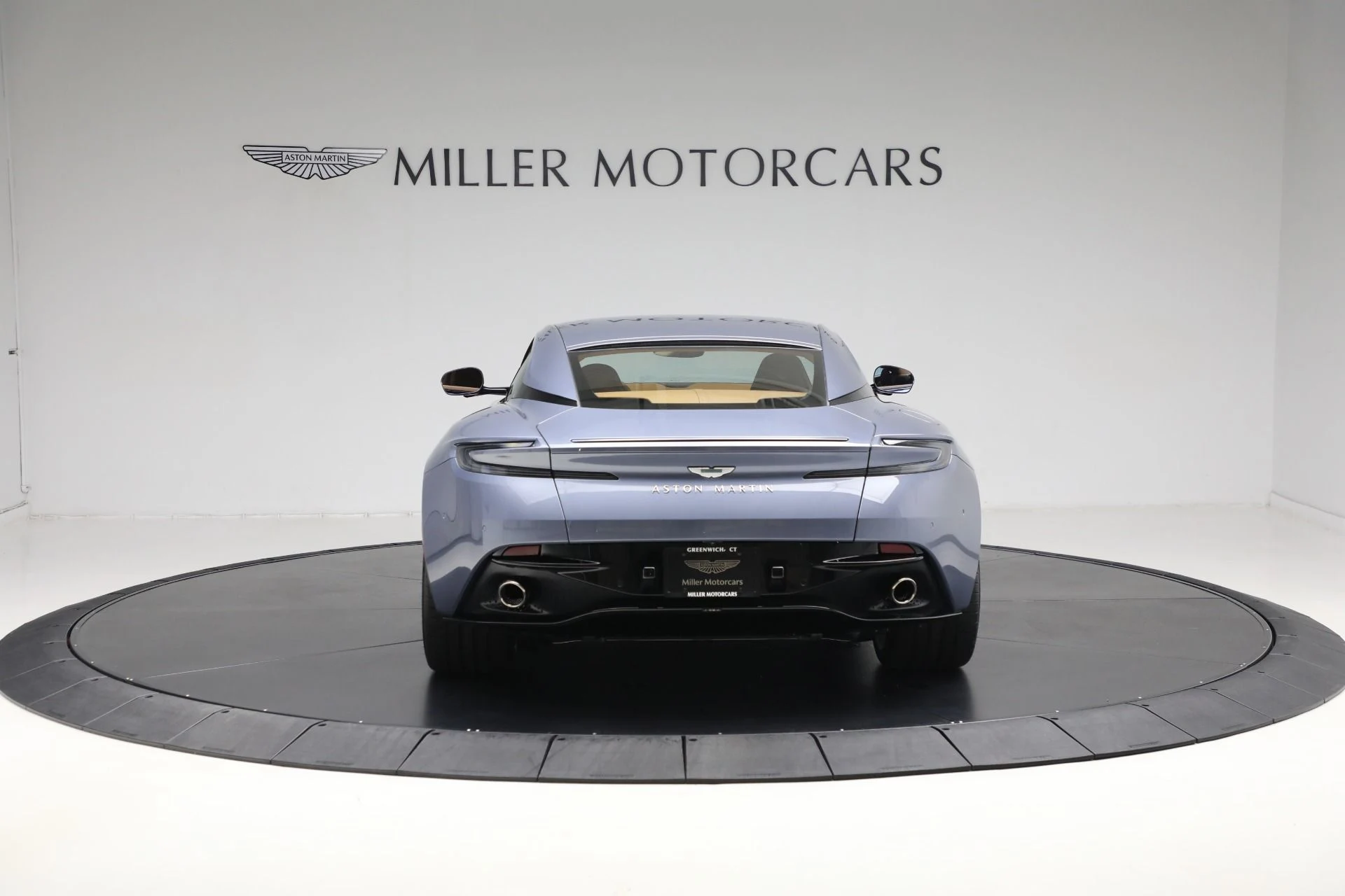 mph005_4232117120_New_2025_Aston_Martin_DB_12_V8_7821e3a718