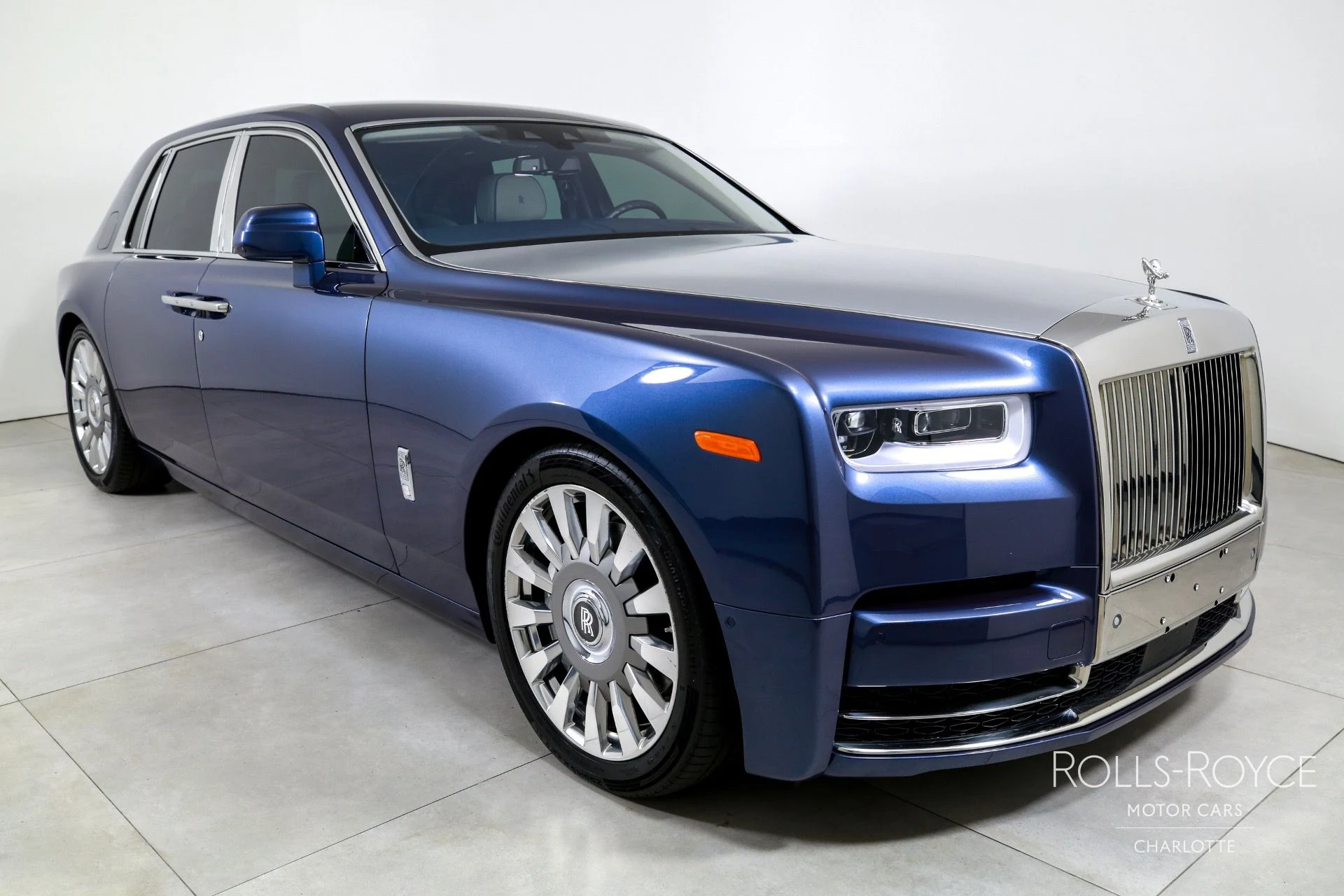 mph005_4234889454_Used_2019_Rolls_Royce_Phantom_1757714509_7f6ff9ff56