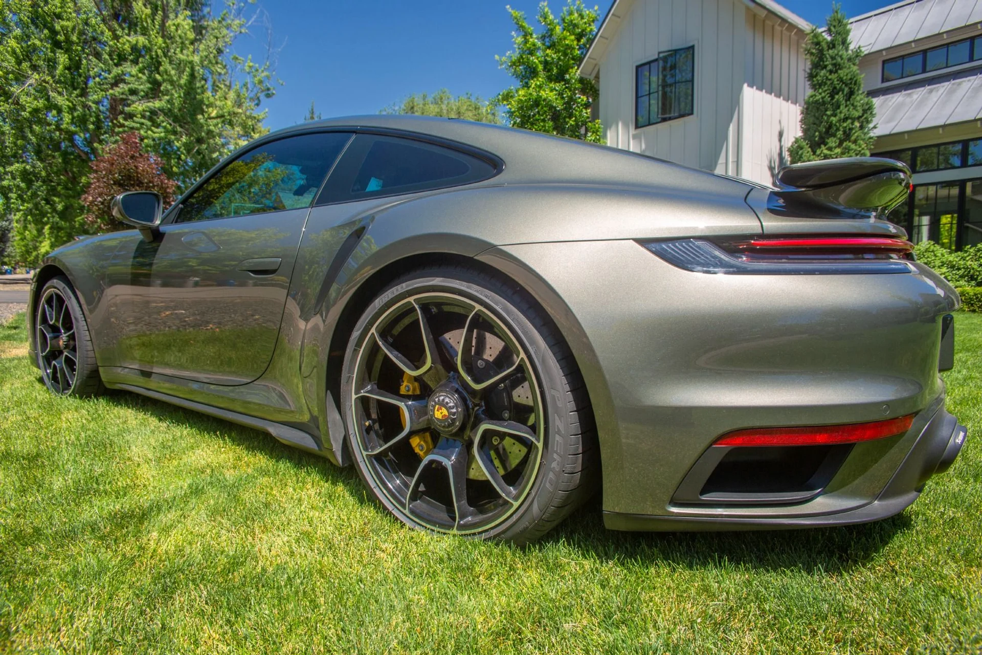 mph005_4236396418_Used_2021_Porsche_911_Turbo_S_1780951392_c324734e74