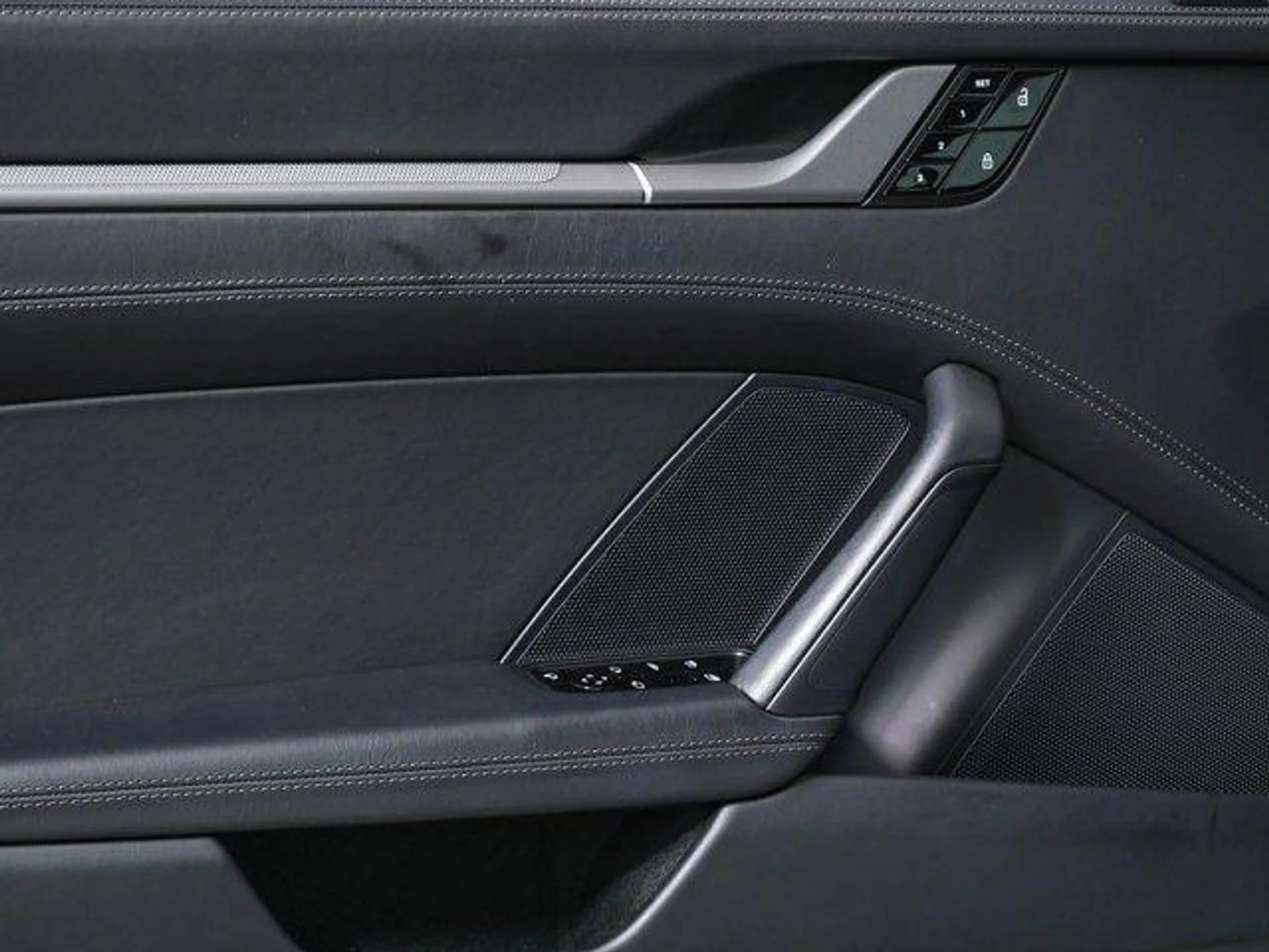 mph005_4247066111_qdg_S_Kz_TFXE_1i2e_HS_nv3xc_Z_p_XQ_a8306fdc7c