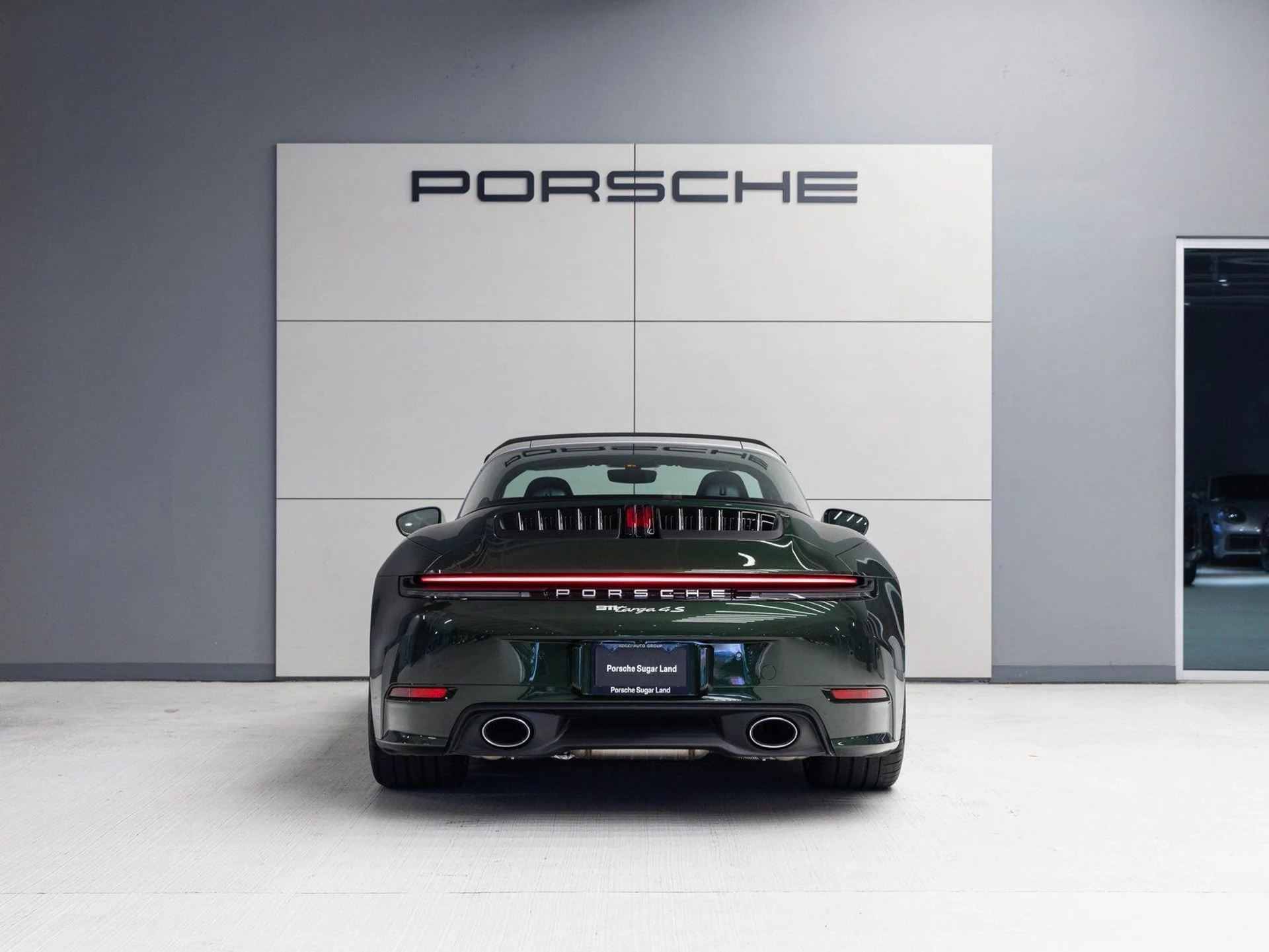 mph005_4254889742_6_7a440b6a01