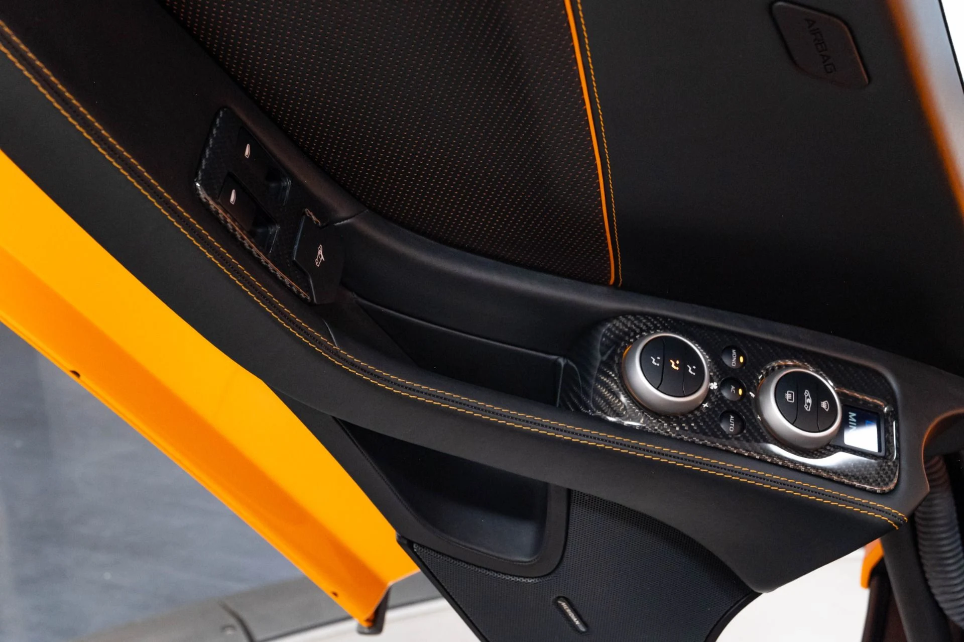mph005_4257130616_Used_2015_Mc_Laren_650_S_Spider_1784647983_f2b1bf0db5