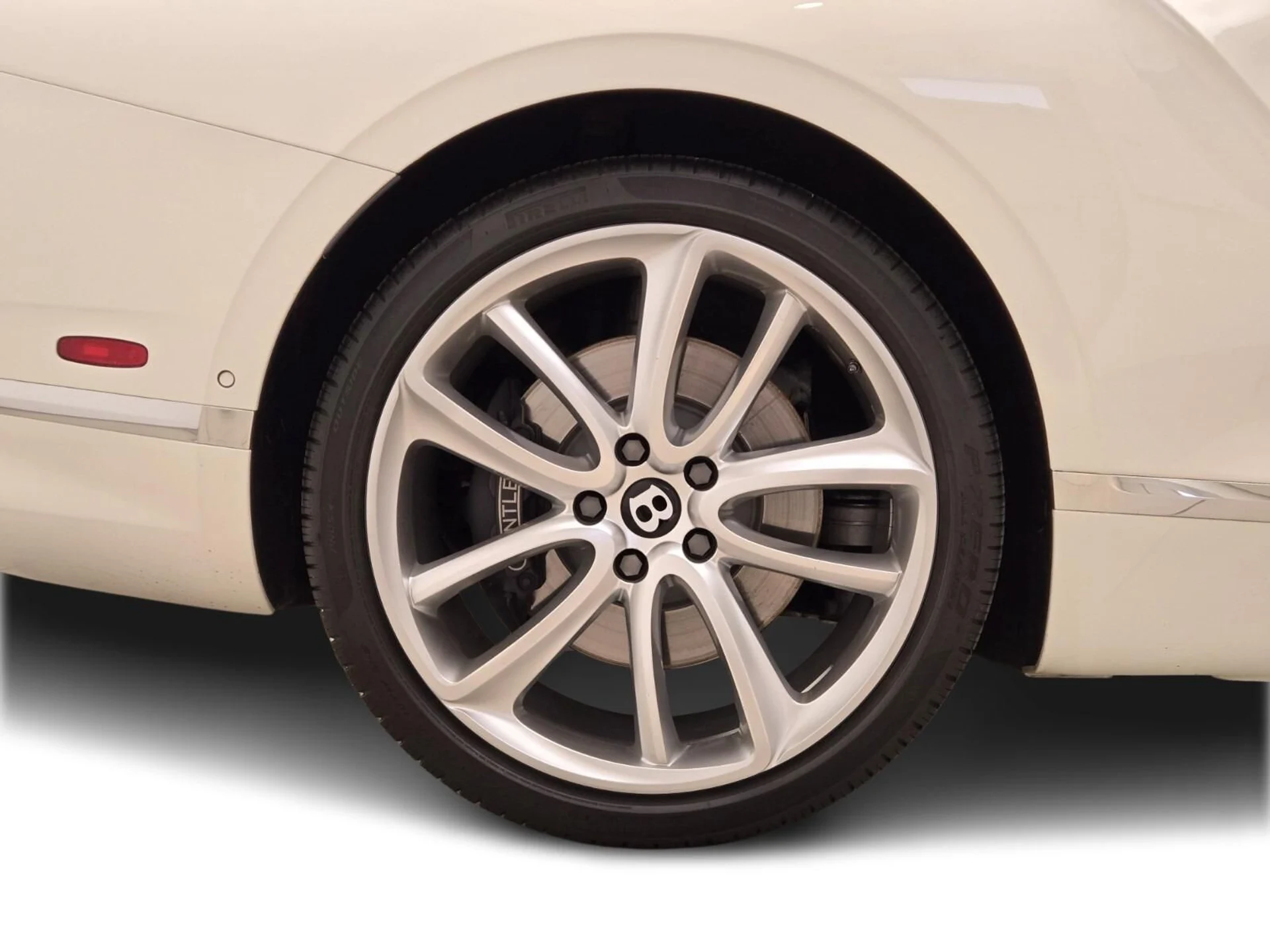 mph005_4268107015_Used_2022_Bentley_Continental_GT_V8_1763539384_891f59eba2