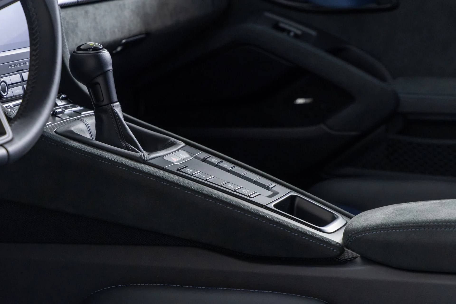 mph005_4269002951_be91aa9de2e7483190d60e5c9bc84491_bd86042441