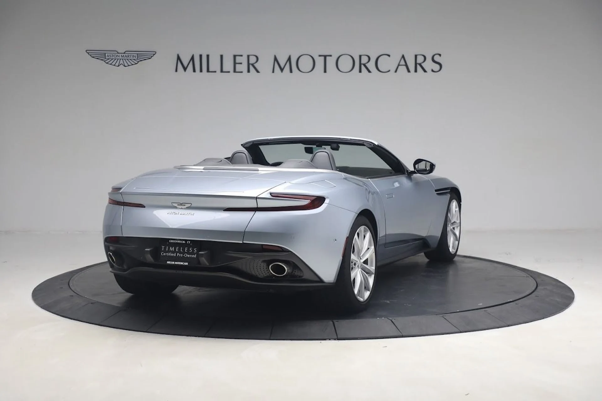 mph005_4270638168_Used_2019_Aston_Martin_DB_11_Volante_c53e39c9b0