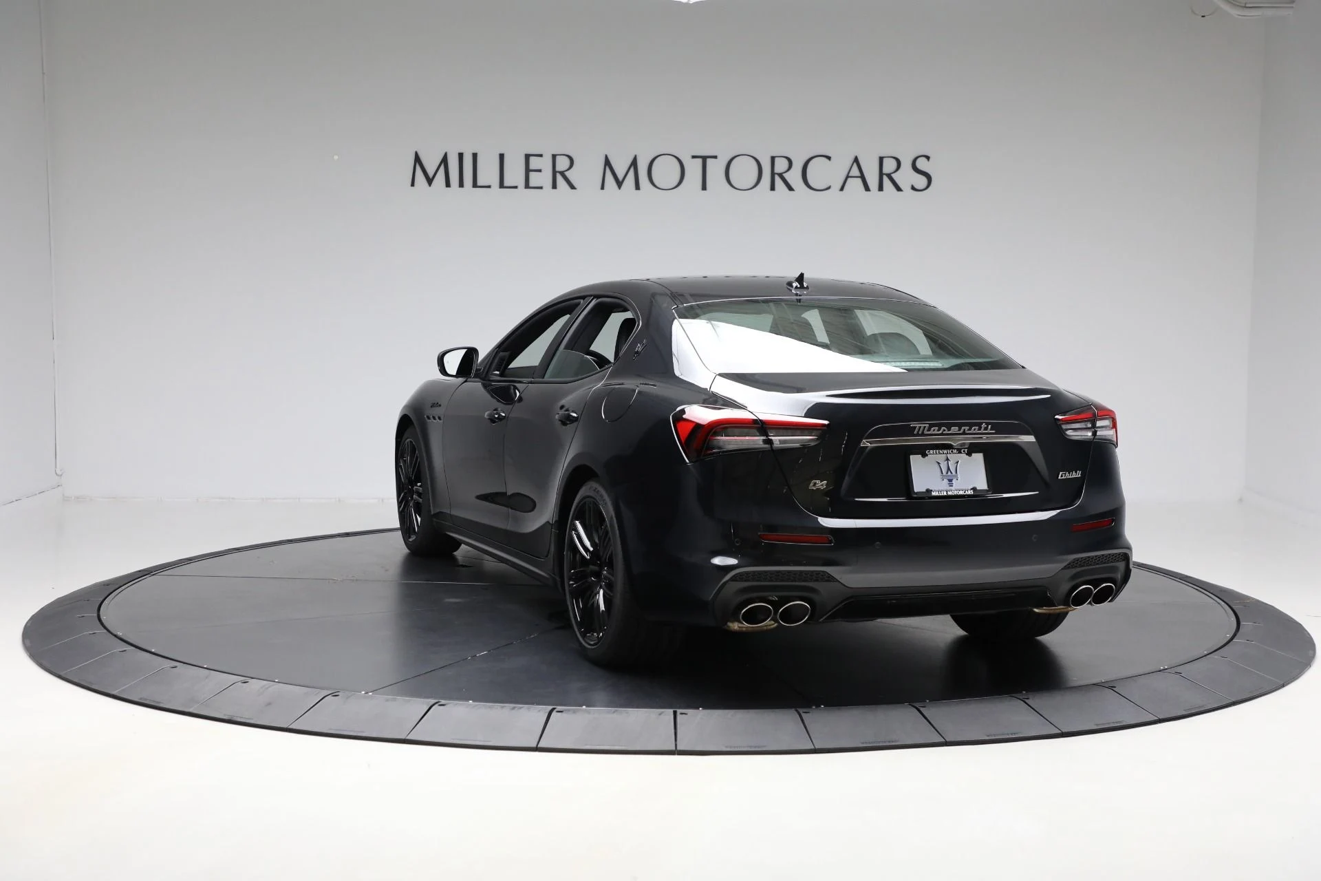 mph005_4273590935_New_2024_Maserati_Ghibli_Modena_Ultima_Q4_a8081a4bf3