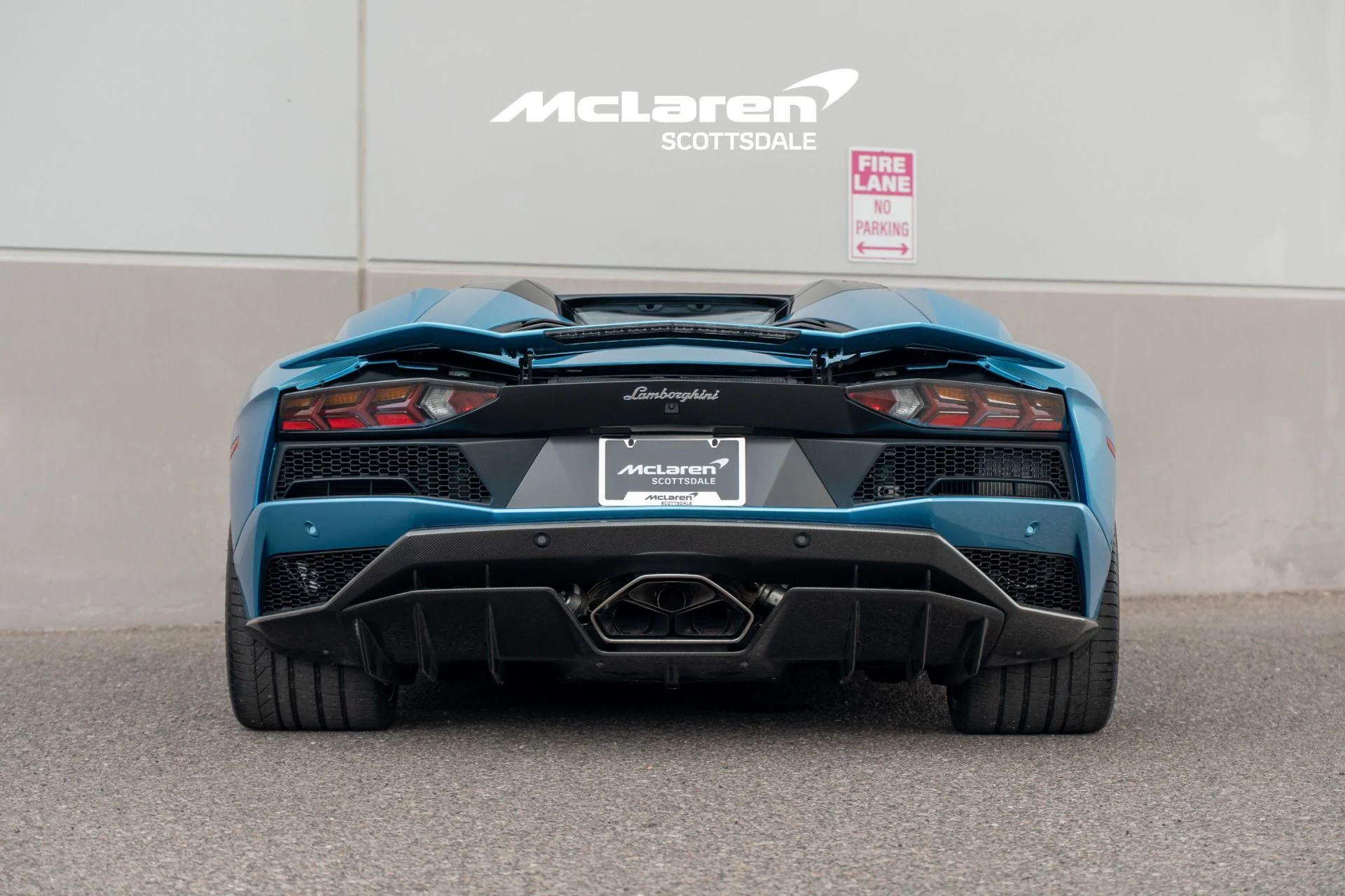 mph005_4276542234_Used_2019_LAMBORGHINI_AVENTADOR_1790281306_80a9f17408
