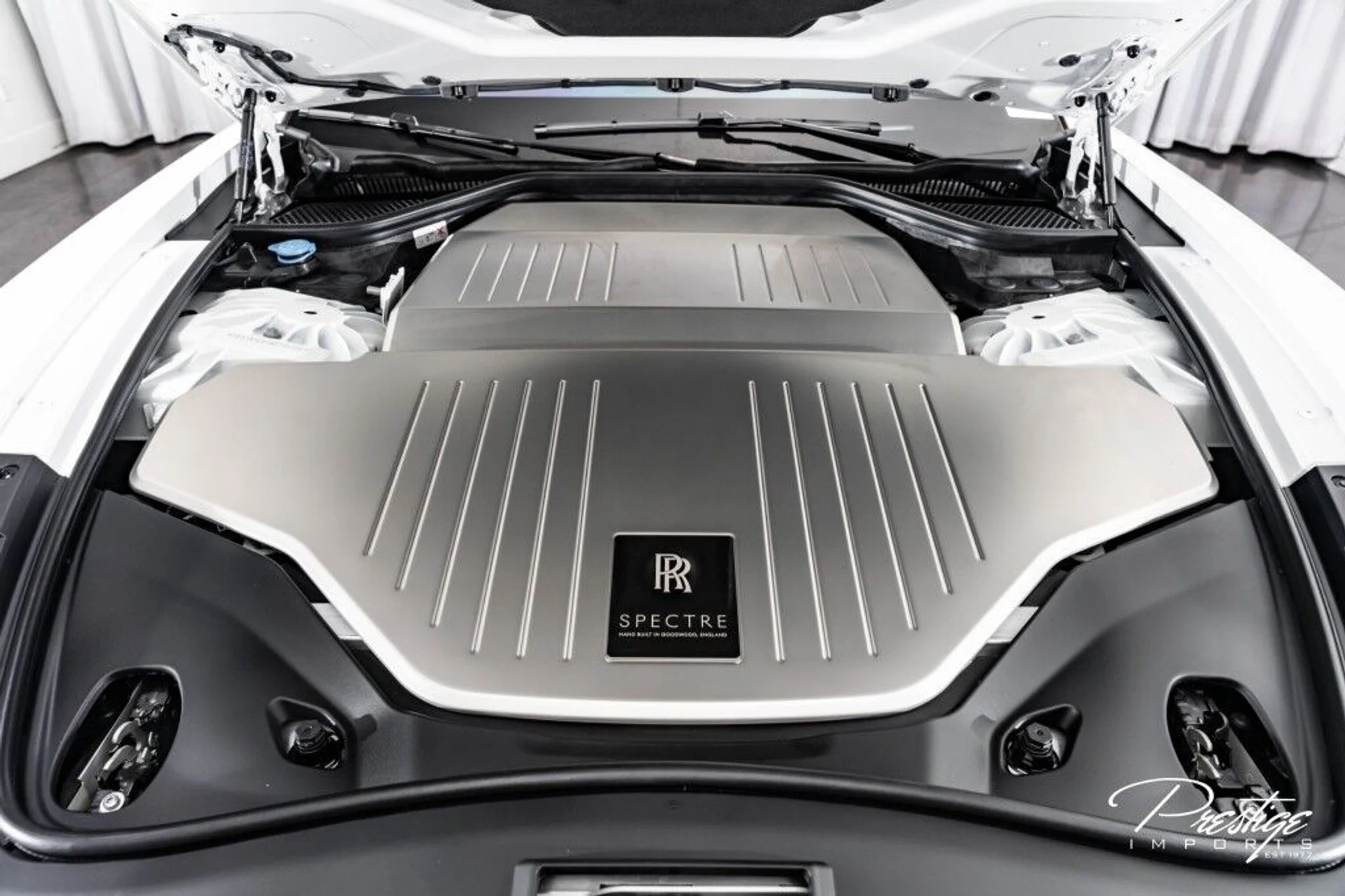 mph005_428419593_9f30a0a40e6a36459e28d468f5b85fcf_e900779397