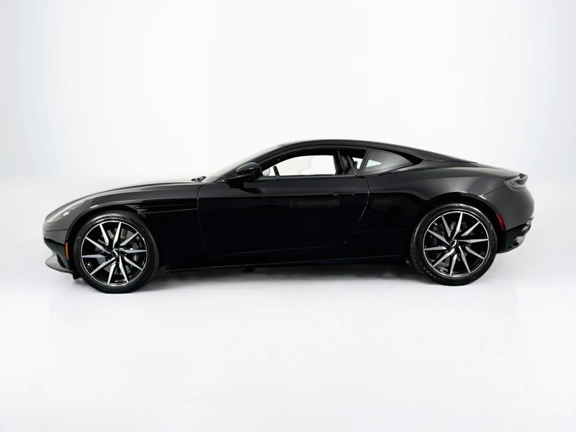 mph005_437981449_Used_2020_Aston_Martin_DB_11_V8_1787344154_36c3bce09c