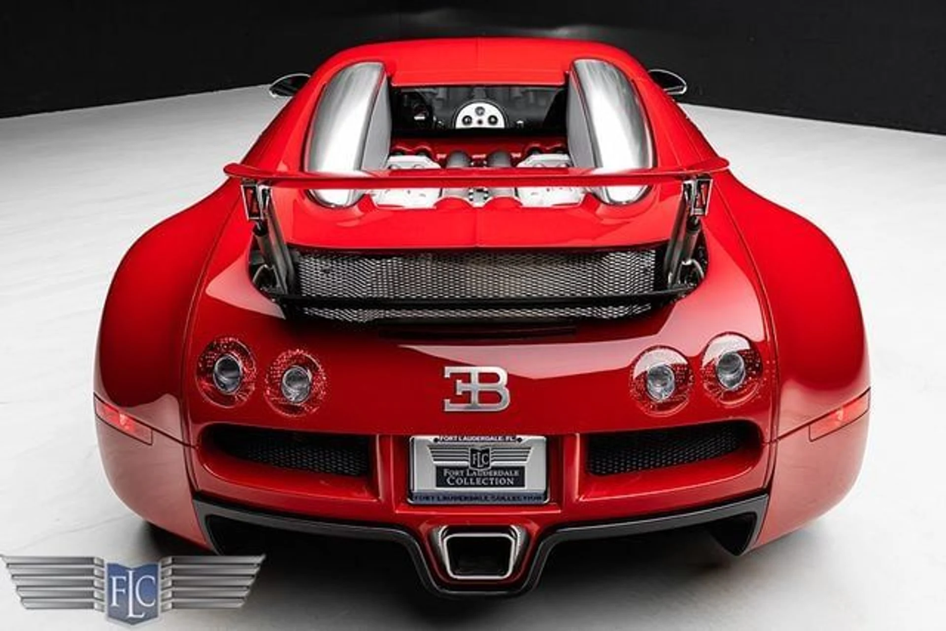 mph005_446640194_used_2008_bugatti_veyron_9689_23069704_10_640_e74a720818
