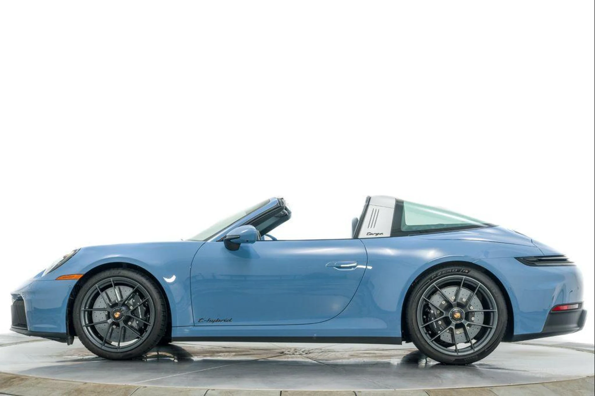 mph005_447533612_Gu_B_Iz4i_65d_XLCAA_4_B_MA_32_a_Uc_5c4e428e08