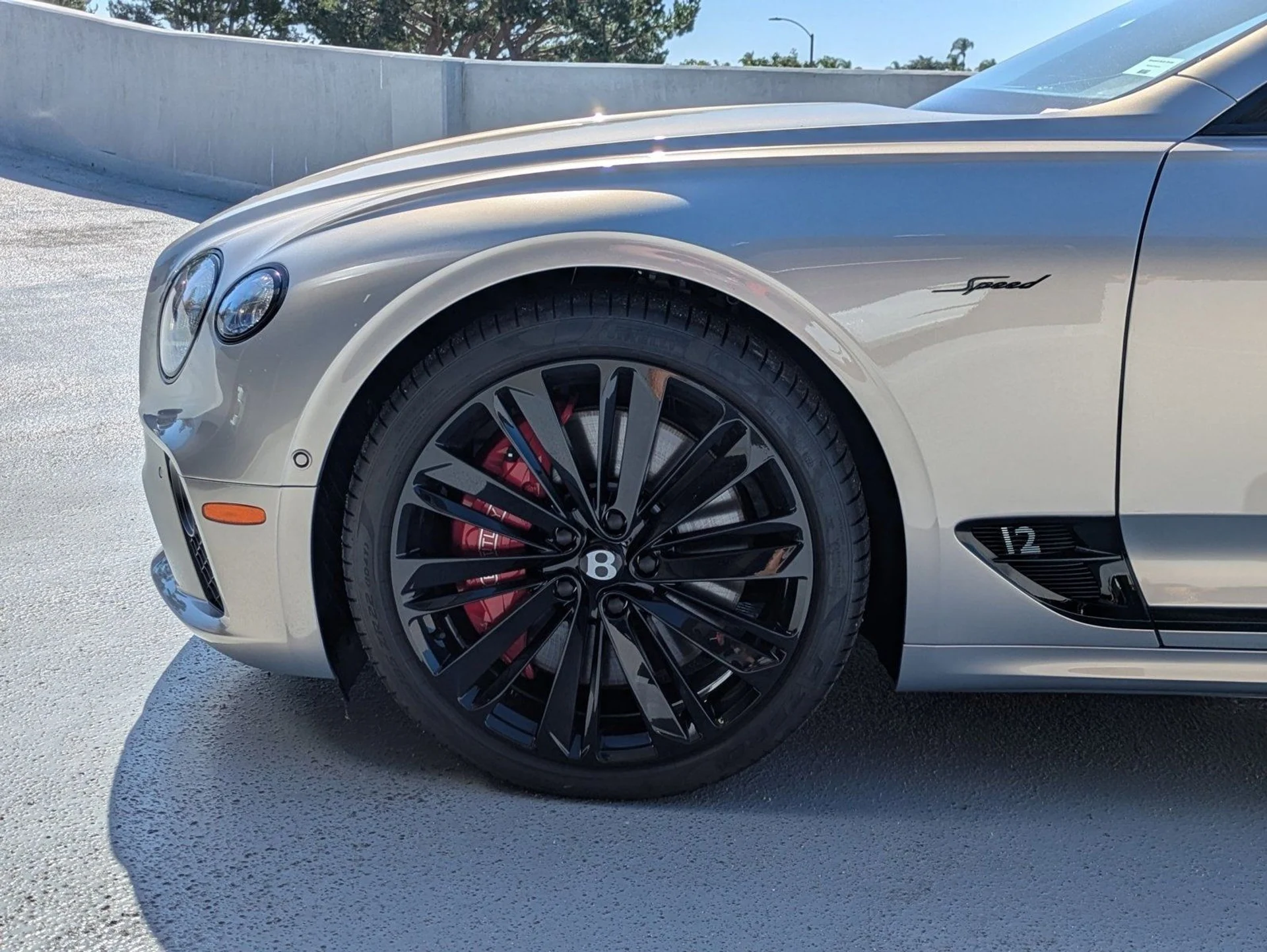 mph005_447546790_5f9f2932bd5f5f827bb27f27db145fdax_6fc2f72335