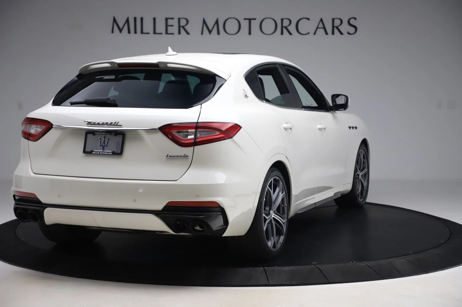 mph005_449513443_Used_2019_Maserati_Levante_Trofeo_1783628754_247dafd44d