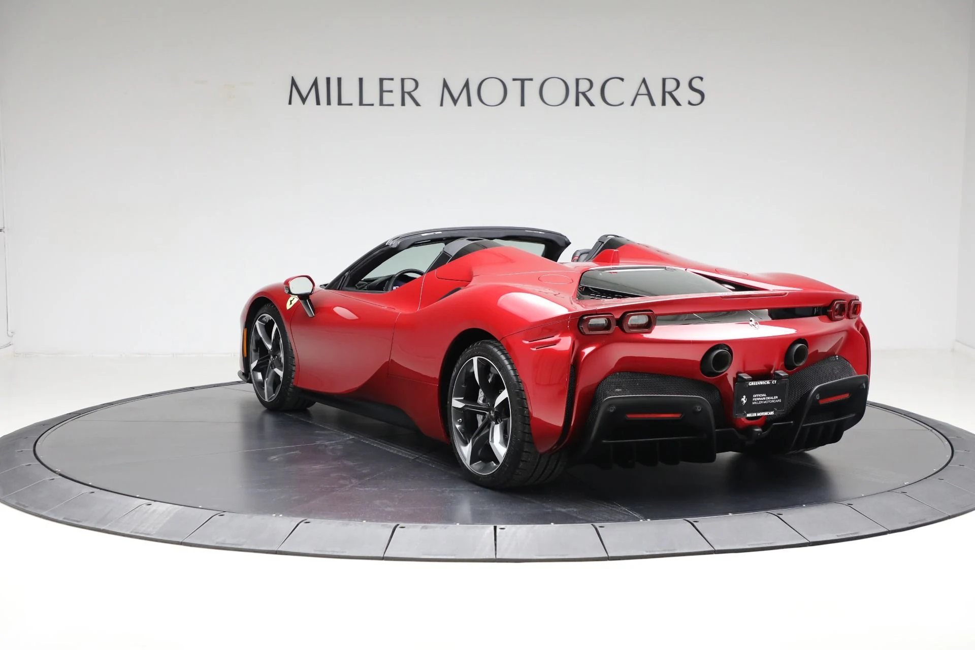 mph005_452304982_Used_2024_Ferrari_SF_90_Spider_1737993518_ffc74af7c6