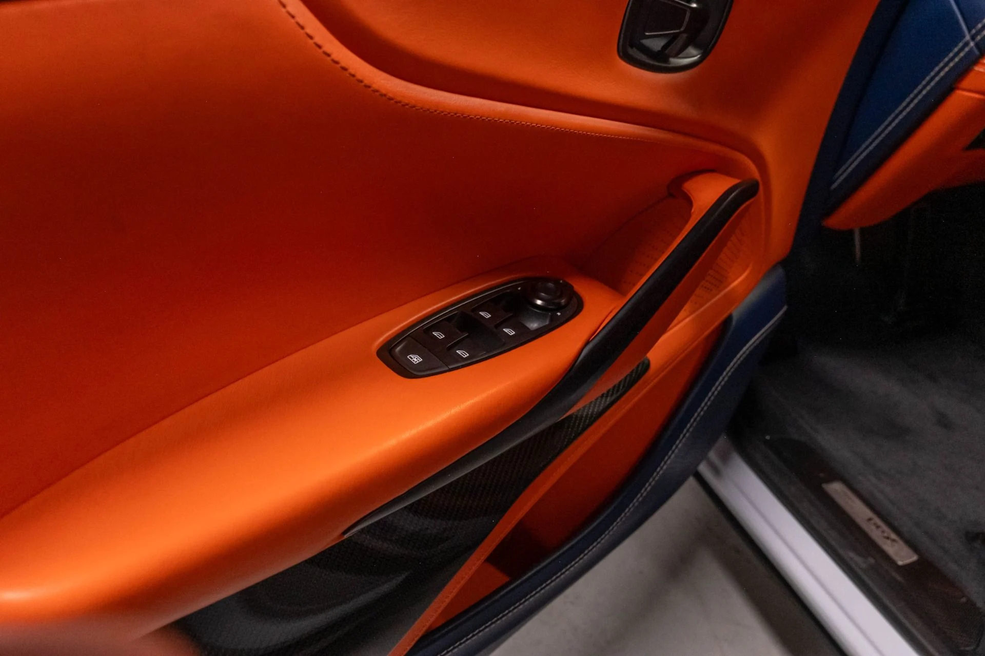 mph005_459732058_Used_2021_Aston_Martin_DBX_Base_1786140147_37d971d457
