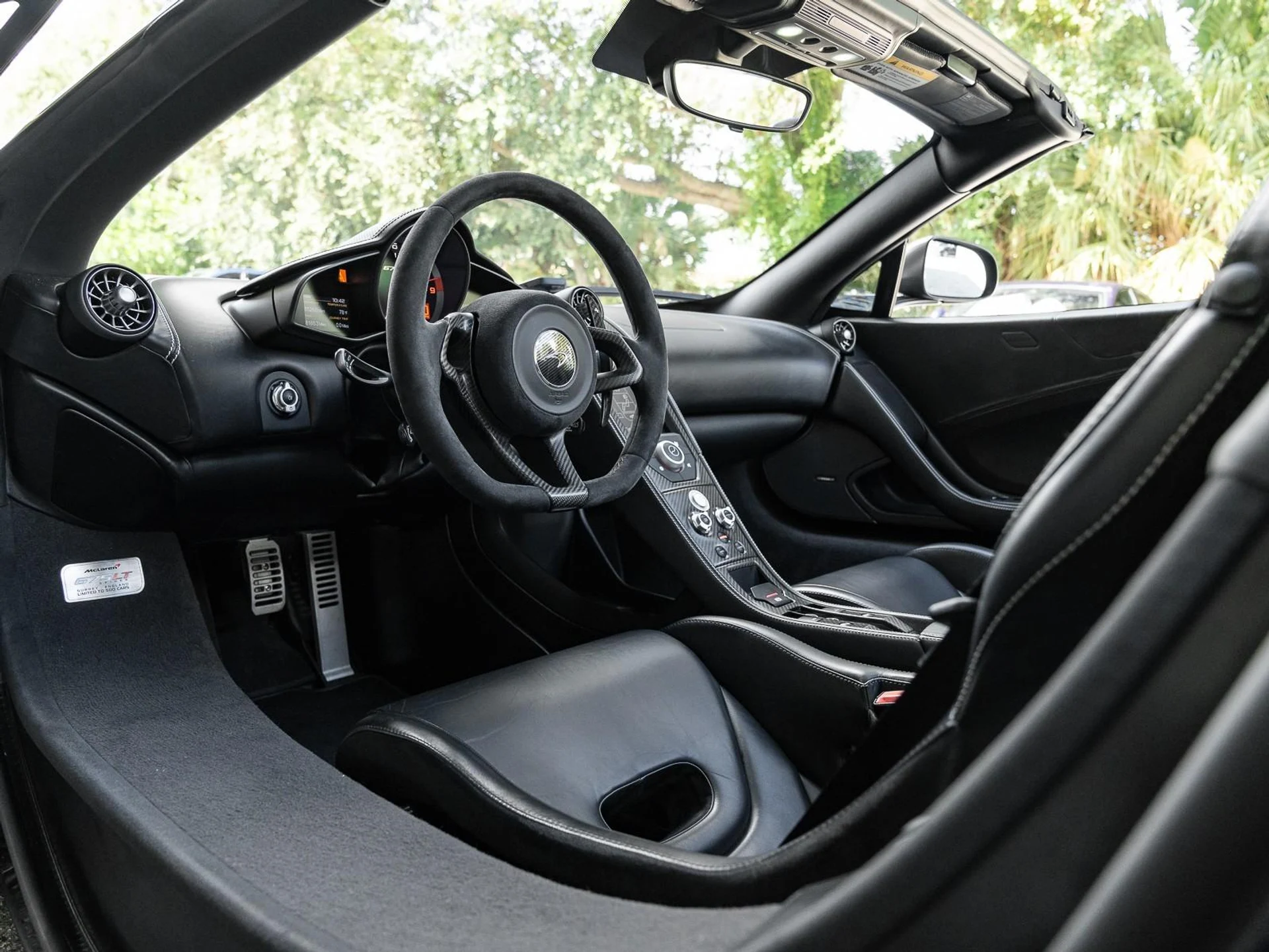 mph005_466457180_Used_2016_Mc_Laren_675_LT_2dr_Conv_Spider_1755119201_569c72a756