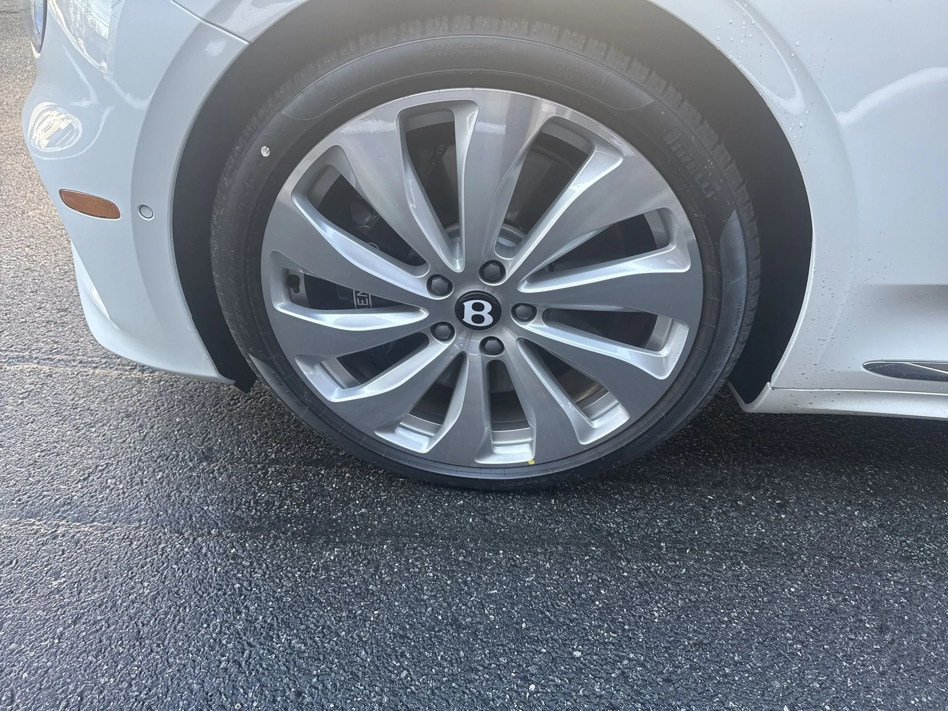 mph005_477799009_ae5fe10e9ea92b28dc7aeb040ad02bdbx_77b3997ed7