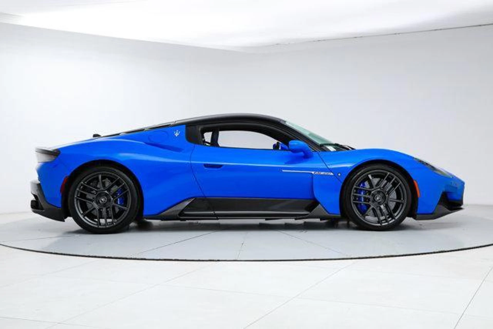 mph005_491208926_RA_4_q_WF_Bzwr_V_Tmkn_Jg4_H_Ii8_H_Hrc_ee6e3b6852