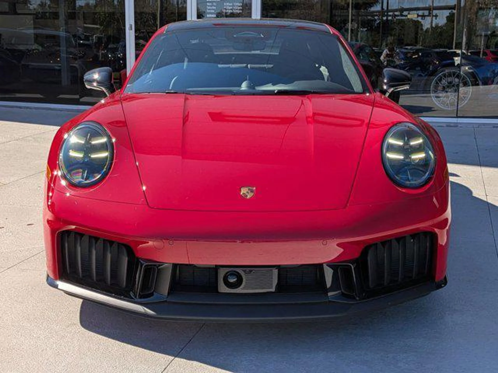 mph005_492192861_f_Fp_APJ_Kb_EZWY_gw_Ff_Jku_FB_4a_Cl_Q_3e2dffd461