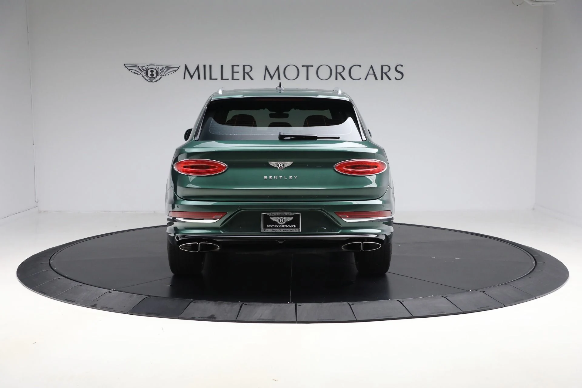 mph005_4929630_Used_2021_Bentley_Bentayga_V8_1757447431_ccc4886911