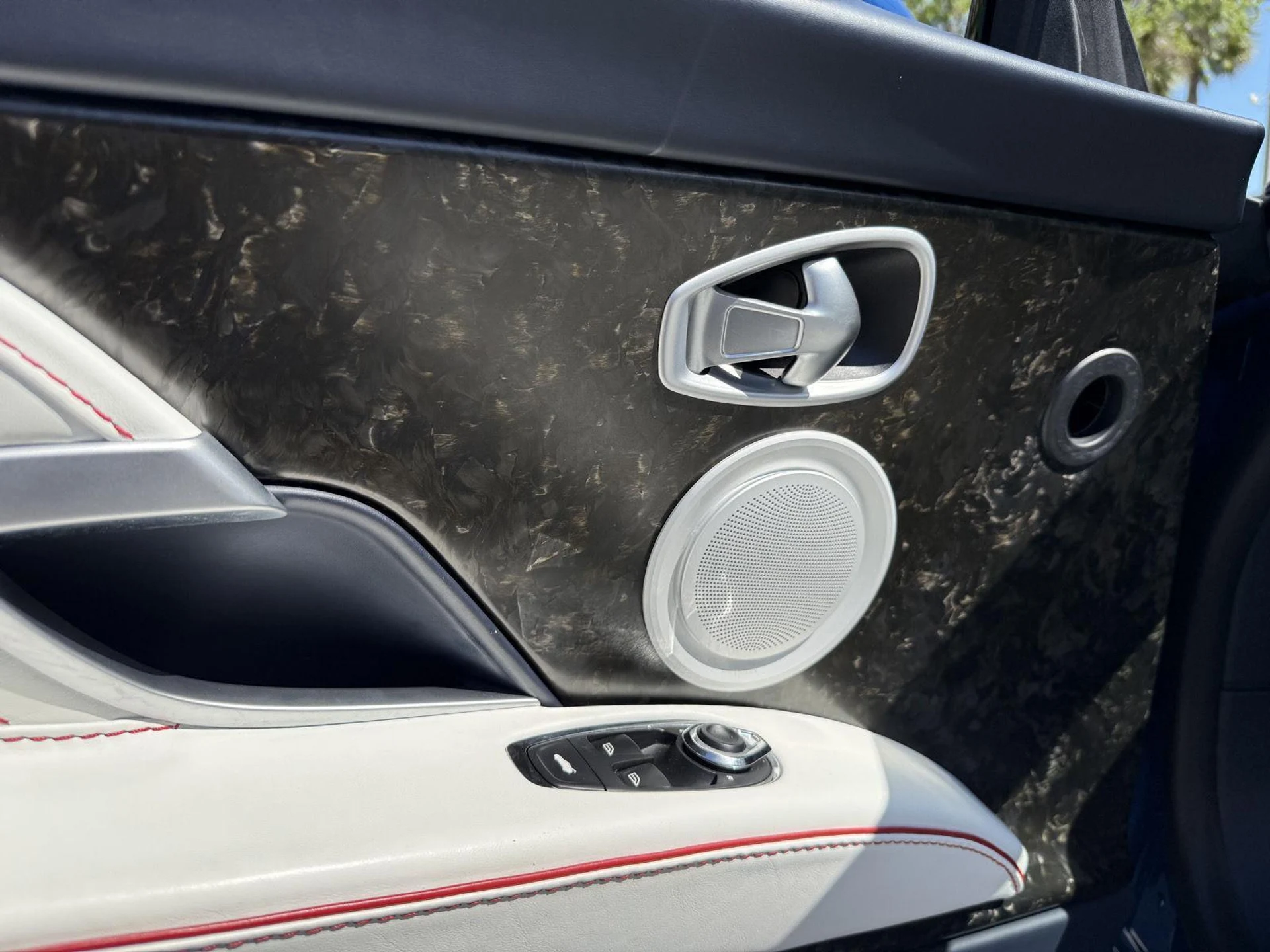 mph005_496396342_Used_2022_Aston_Martin_DBS_Superleggera_1774123287_ddf1ebfd54